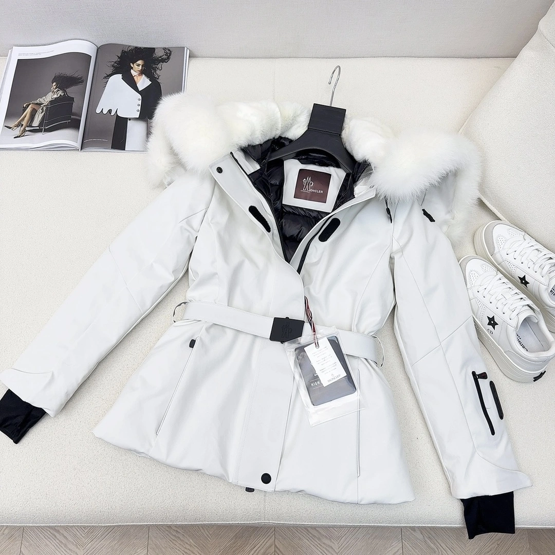 Moncler Down Jackets Packable 146378