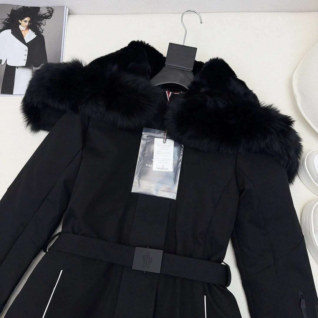 Sustainable Moncler Down Jackets 146375