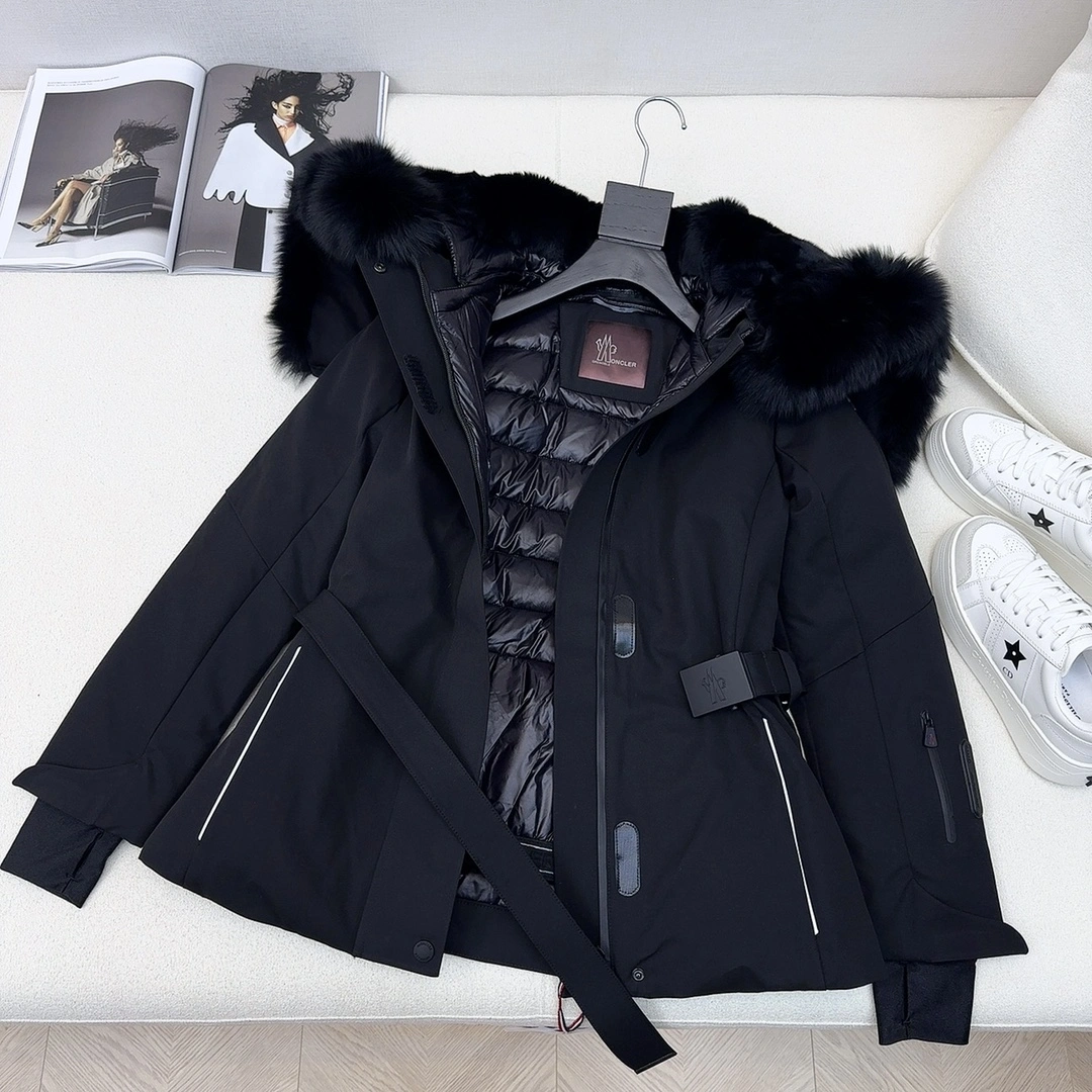 Sustainable Moncler Down Jackets 146375