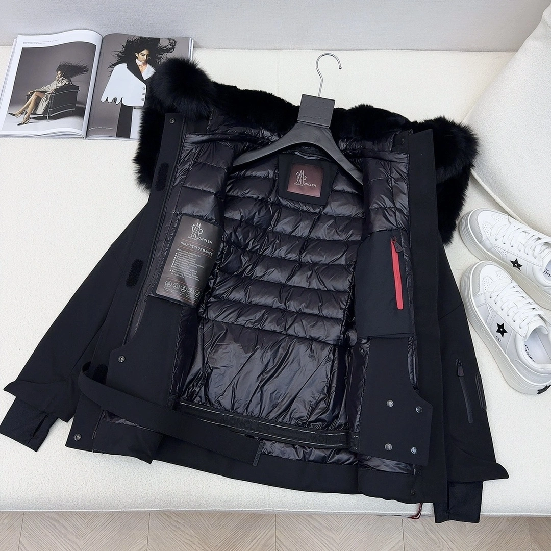Sustainable Moncler Down Jackets 146375