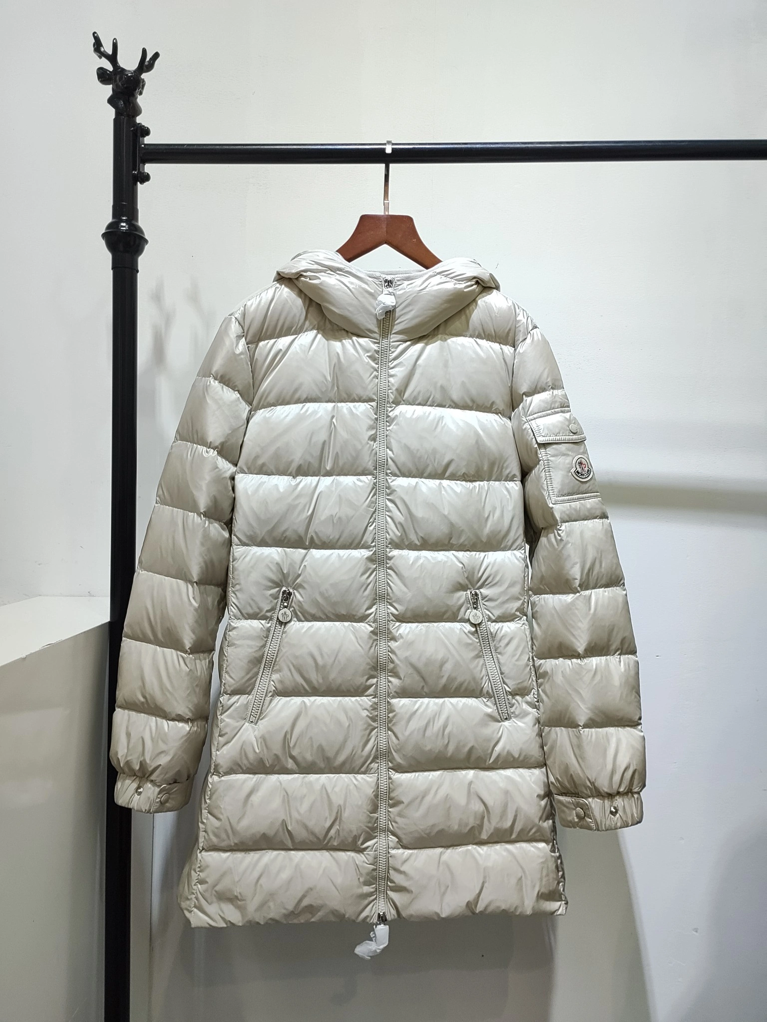 Breathable Moncler Down Jackets 146374
