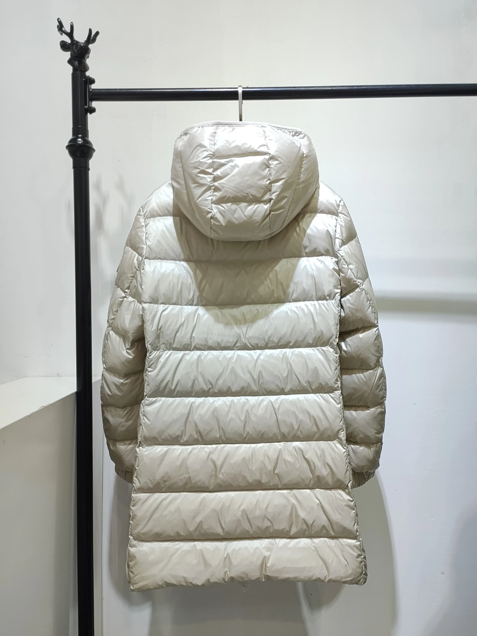 Breathable Moncler Down Jackets 146374
