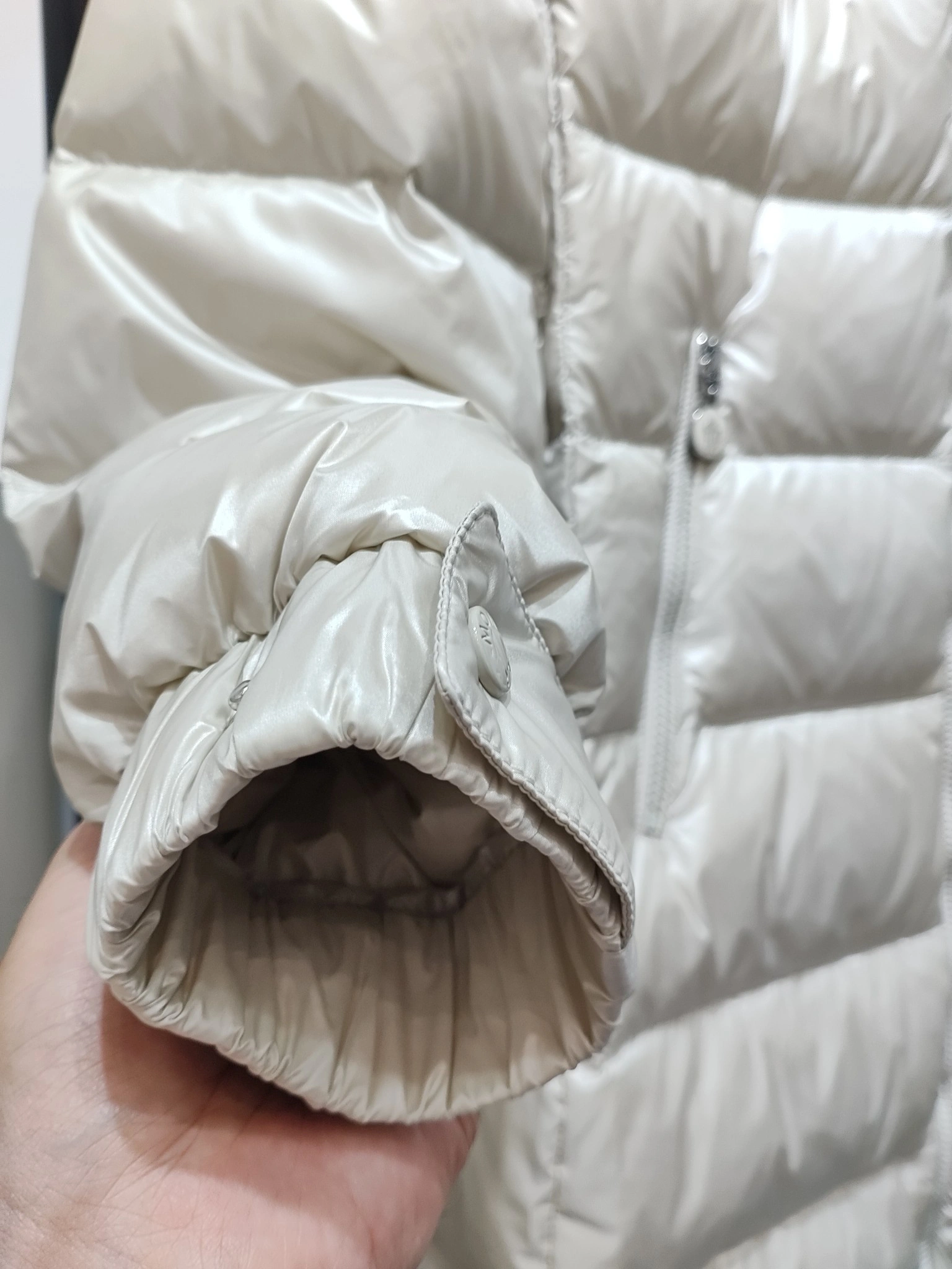 Breathable Moncler Down Jackets 146374