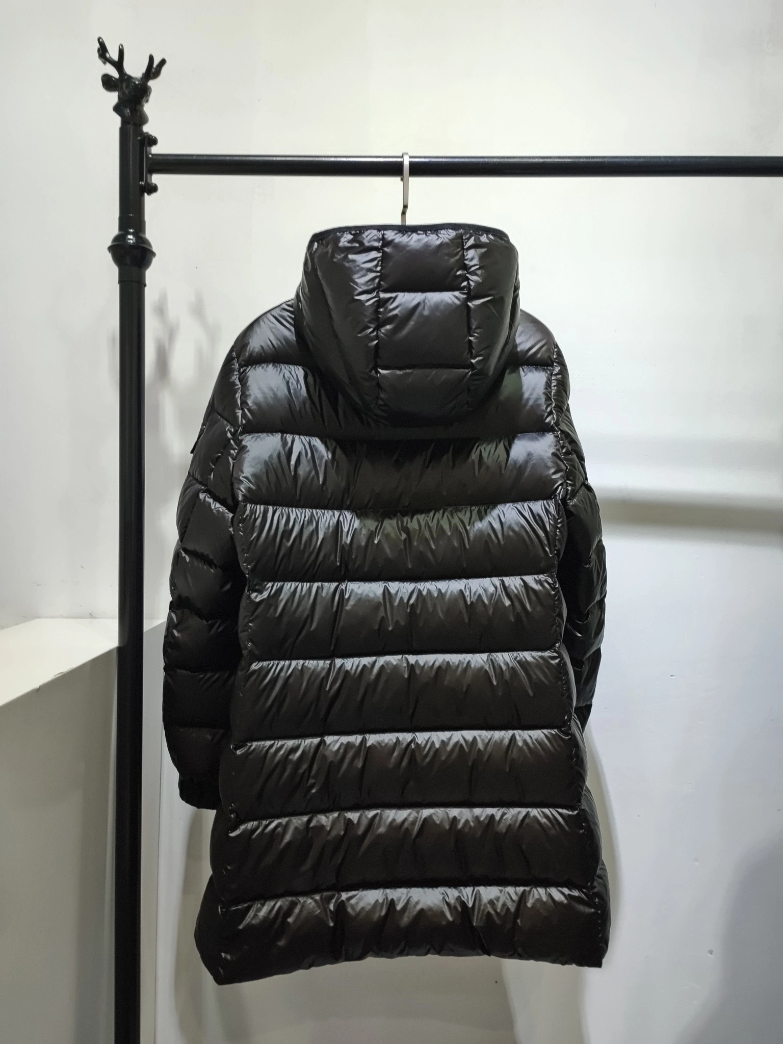 WaterResistant Moncler Down Jackets 146368