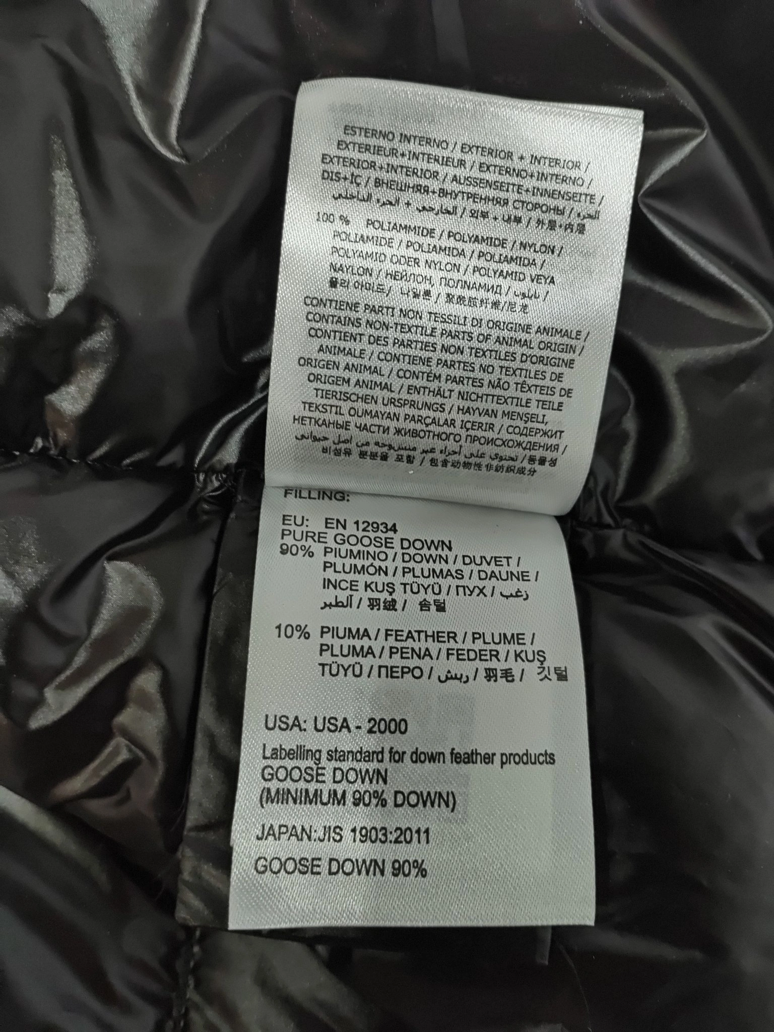 WaterResistant Moncler Down Jackets 146368