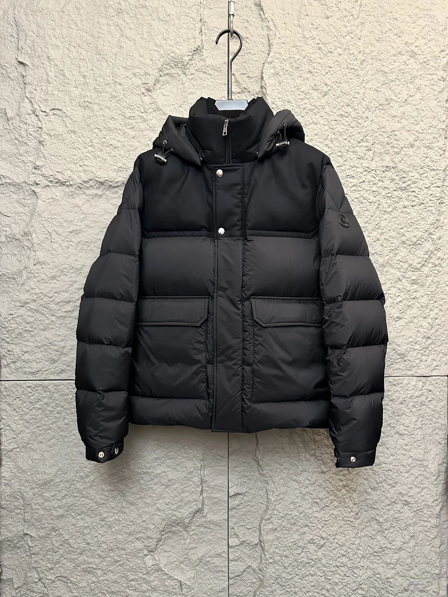 Bright Moncler Down Jackets 146370