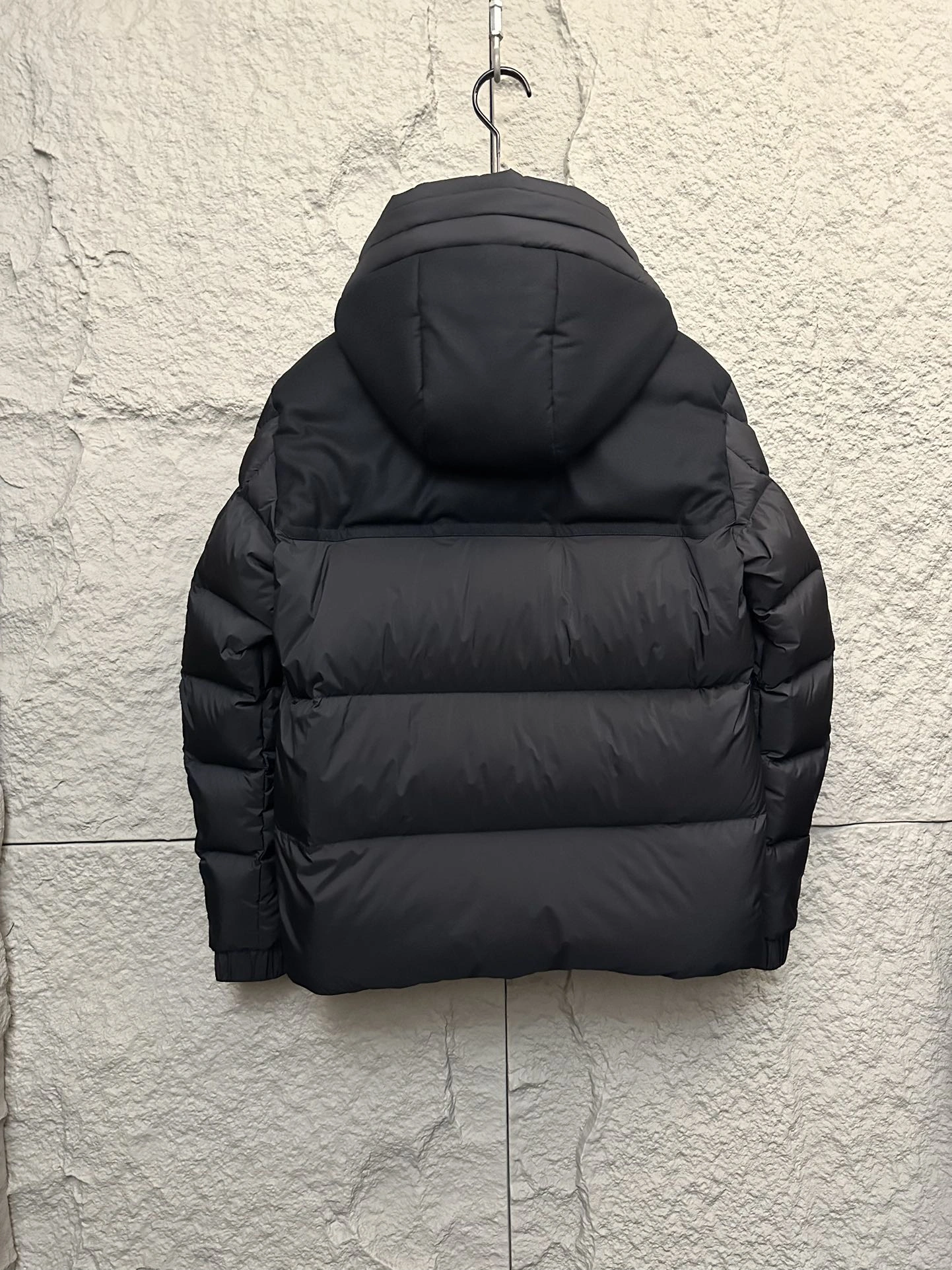 Bright Moncler Down Jackets 146370
