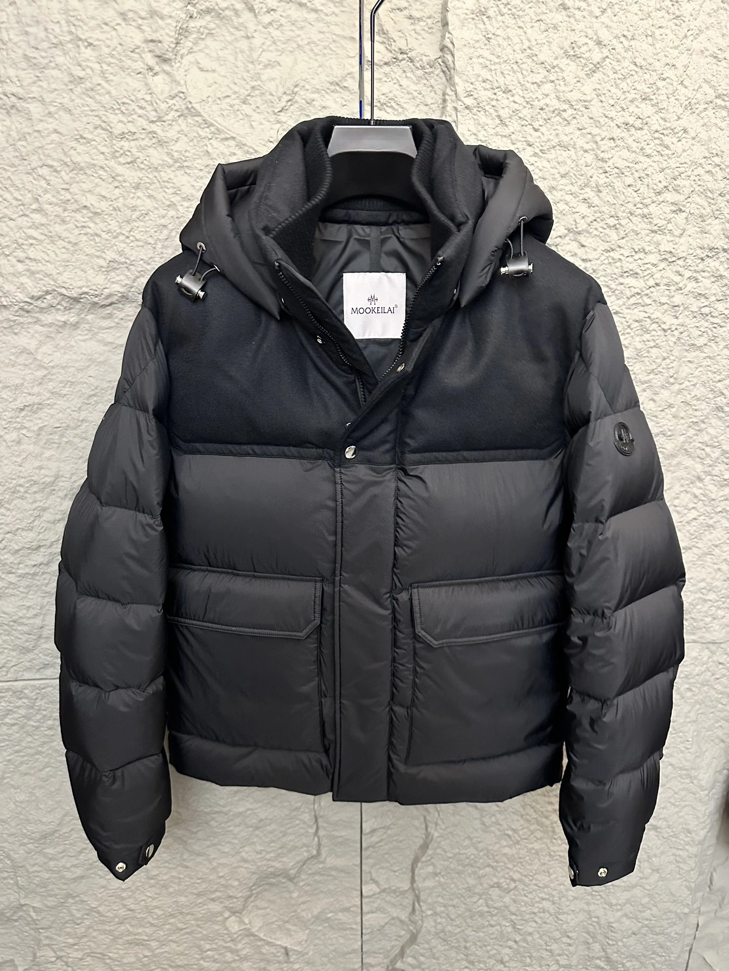 Bright Moncler Down Jackets 146370