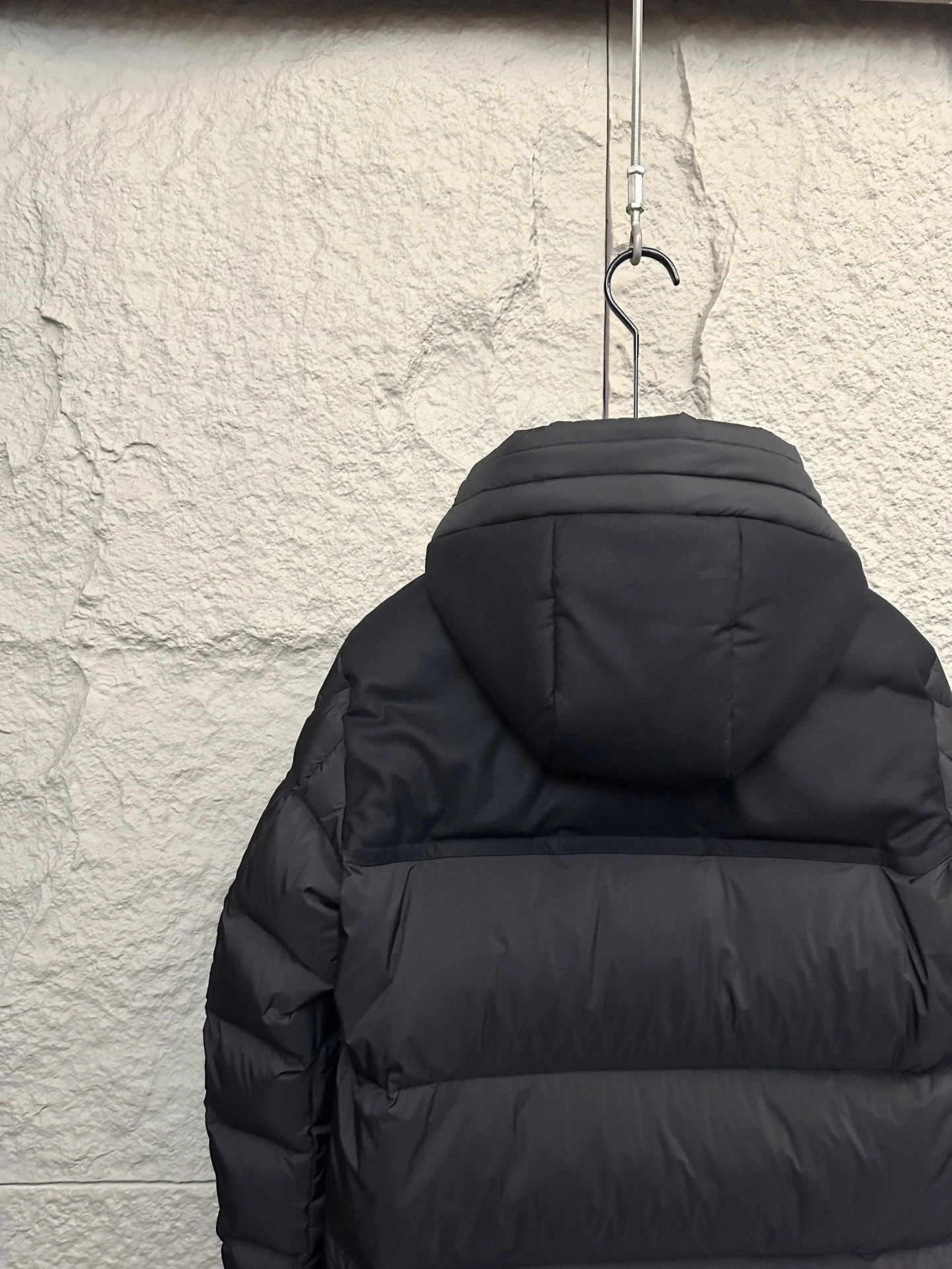 Bright Moncler Down Jackets 146370
