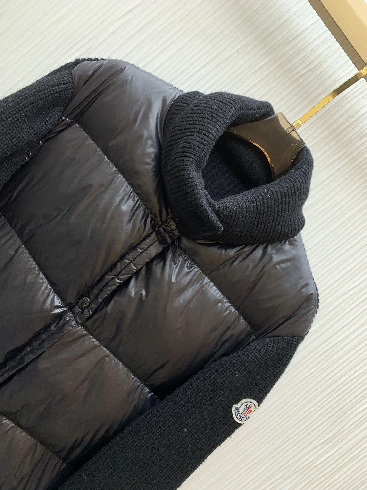 Moncler Down Jackets Classic 146376