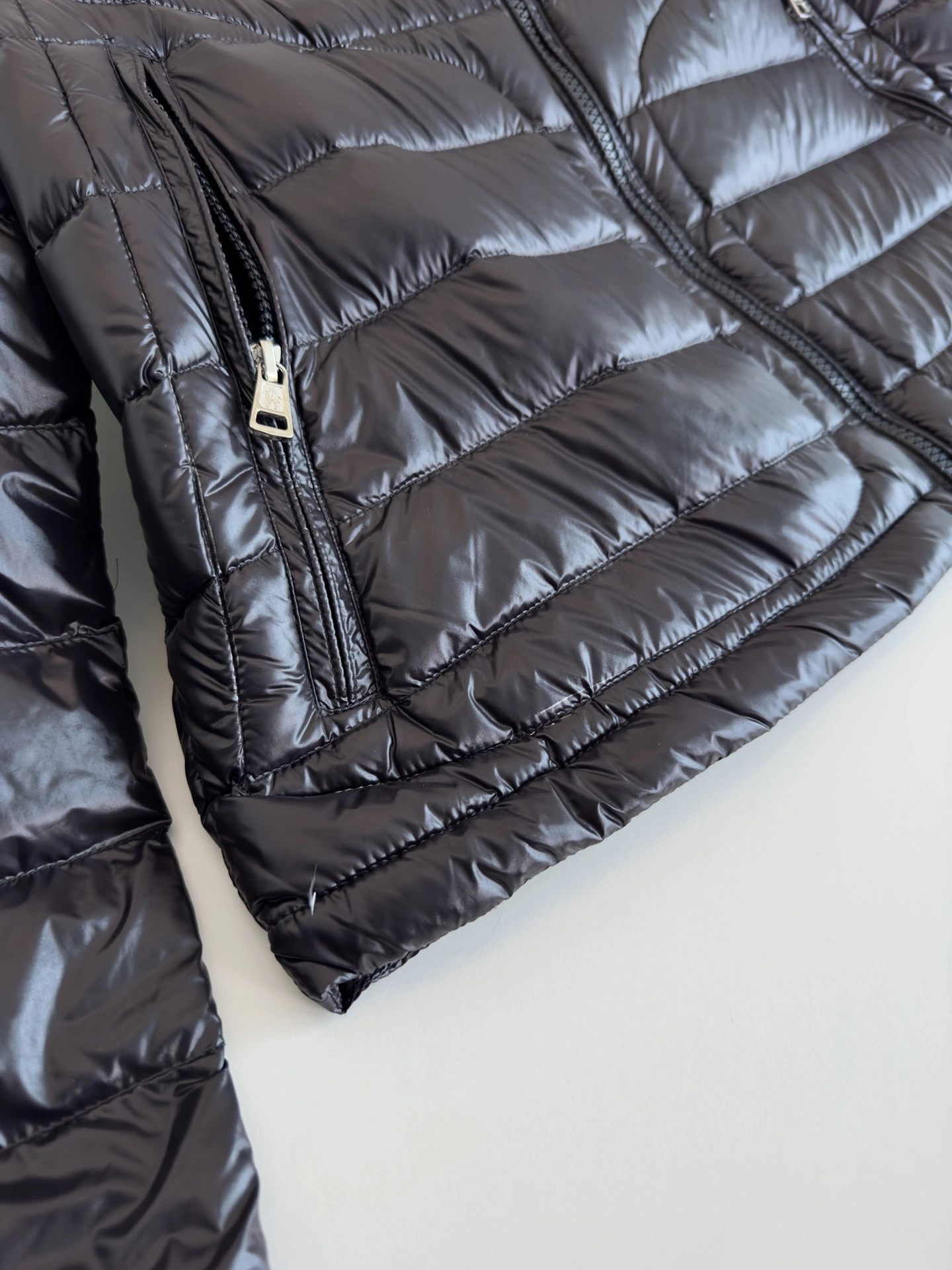 Durable Moncler Down Jackets 146384