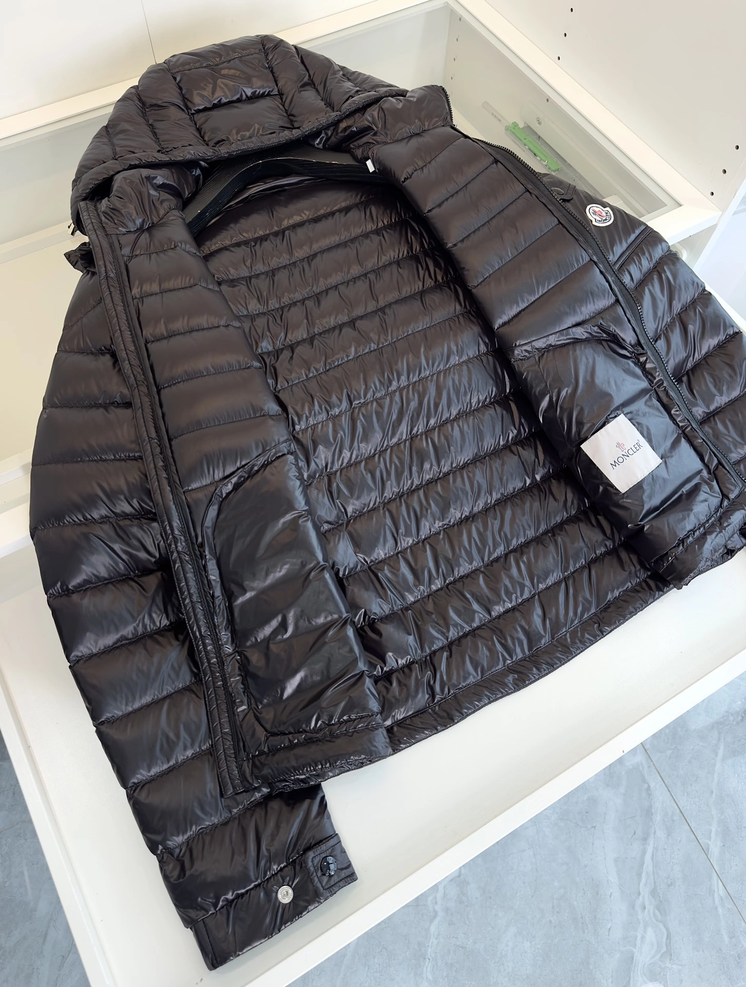 Durable Moncler Down Jackets 146384