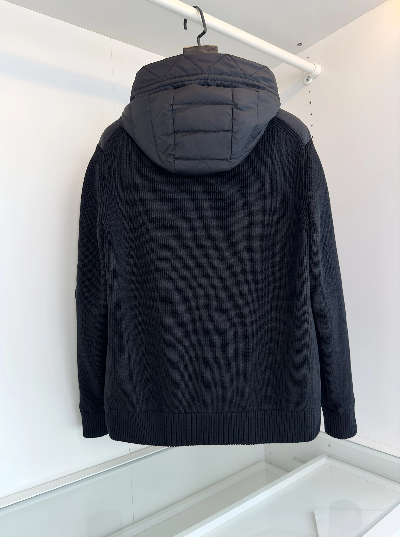 Trendsetting Moncler Down Jackets 146363