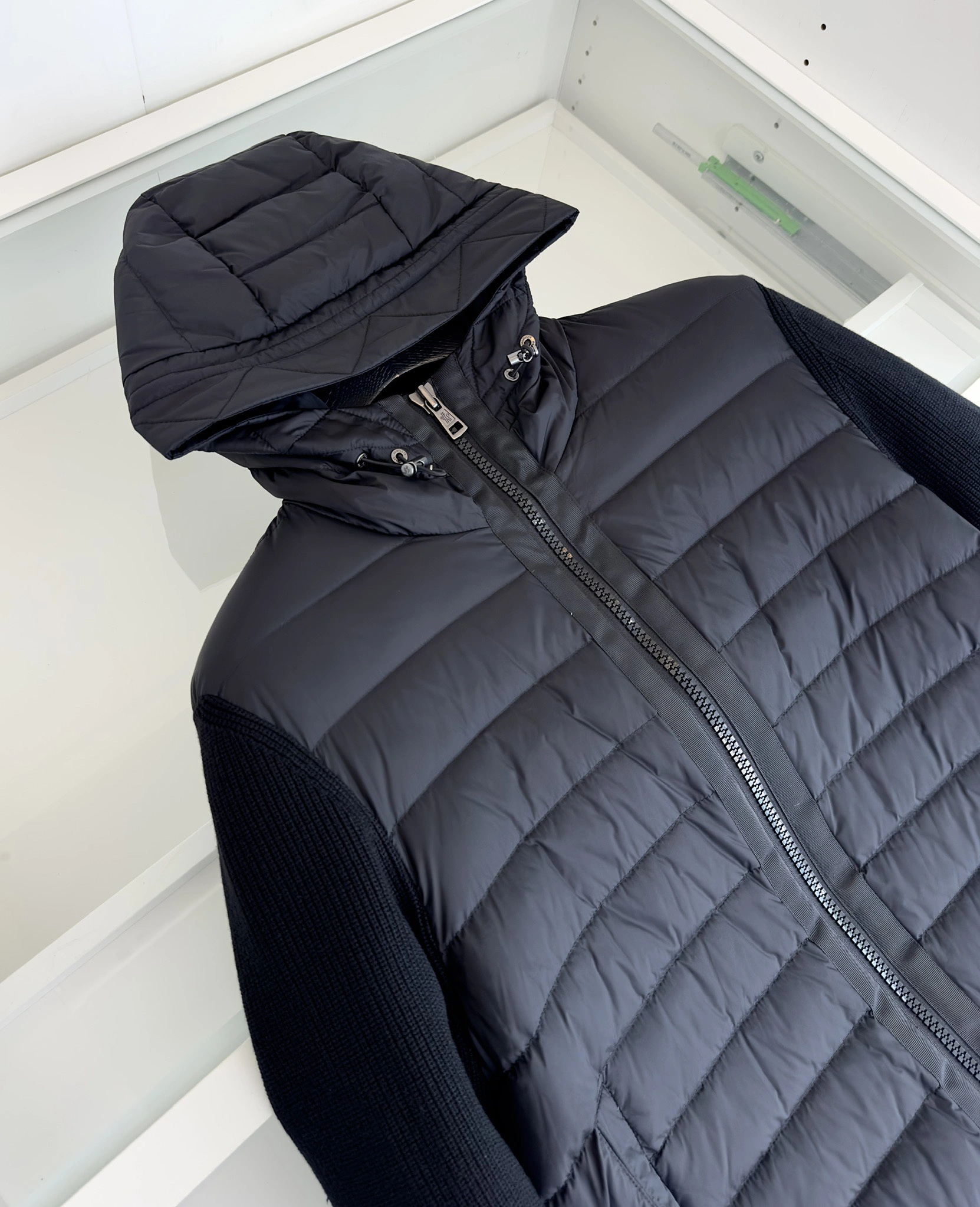 Trendsetting Moncler Down Jackets 146363