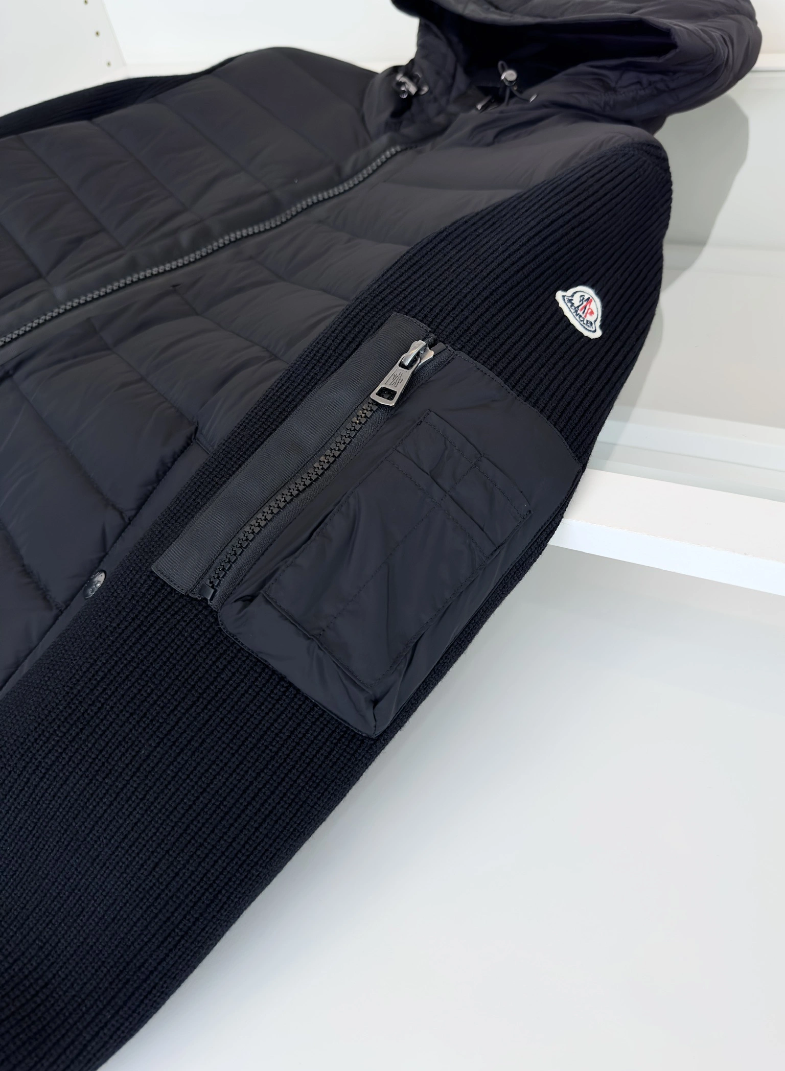 Trendsetting Moncler Down Jackets 146363