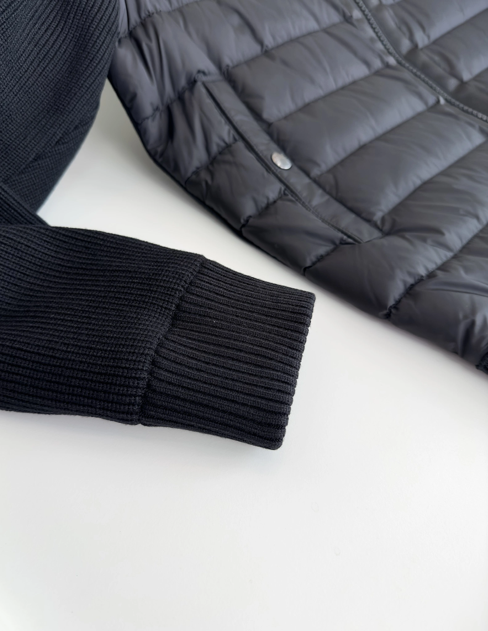 Trendsetting Moncler Down Jackets 146363
