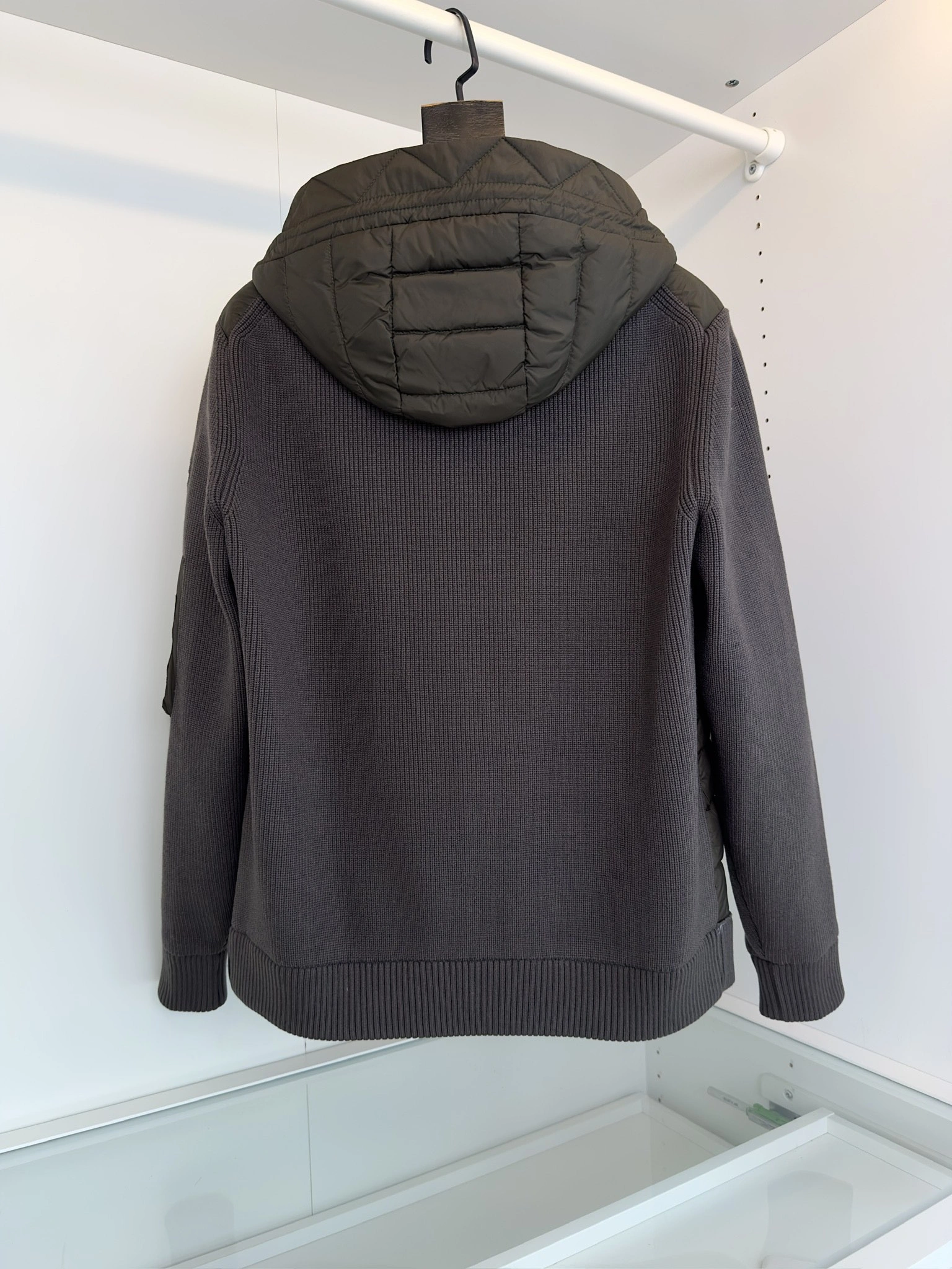 Popular Moncler Down Jackets 146359