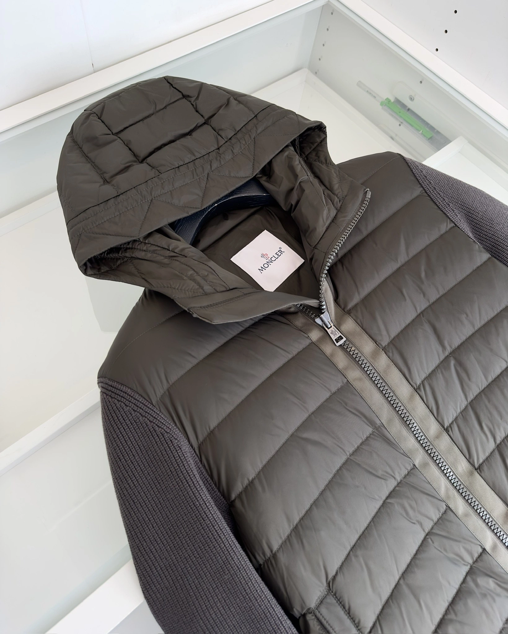 Popular Moncler Down Jackets 146359