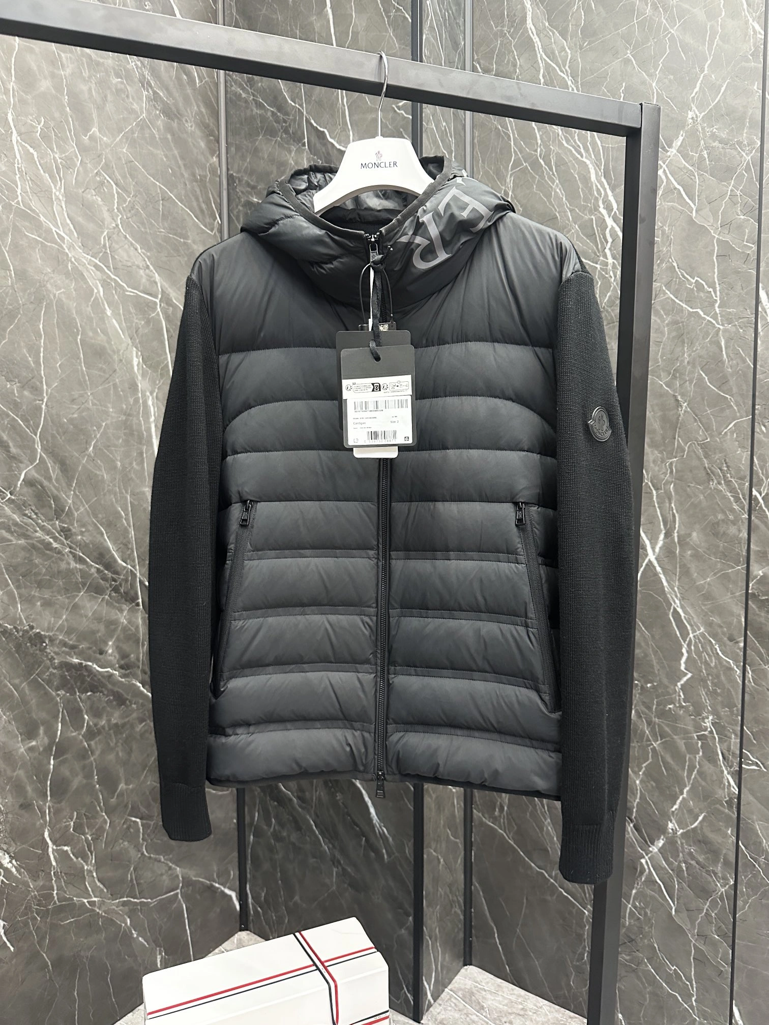 Bright Moncler Down Jackets 146386