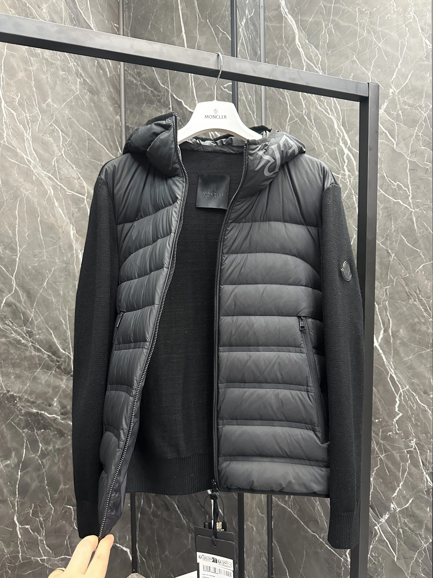 Bright Moncler Down Jackets 146386