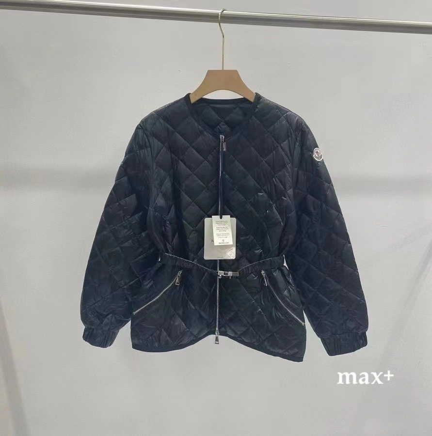 Moncler Down Jackets Bold 146362