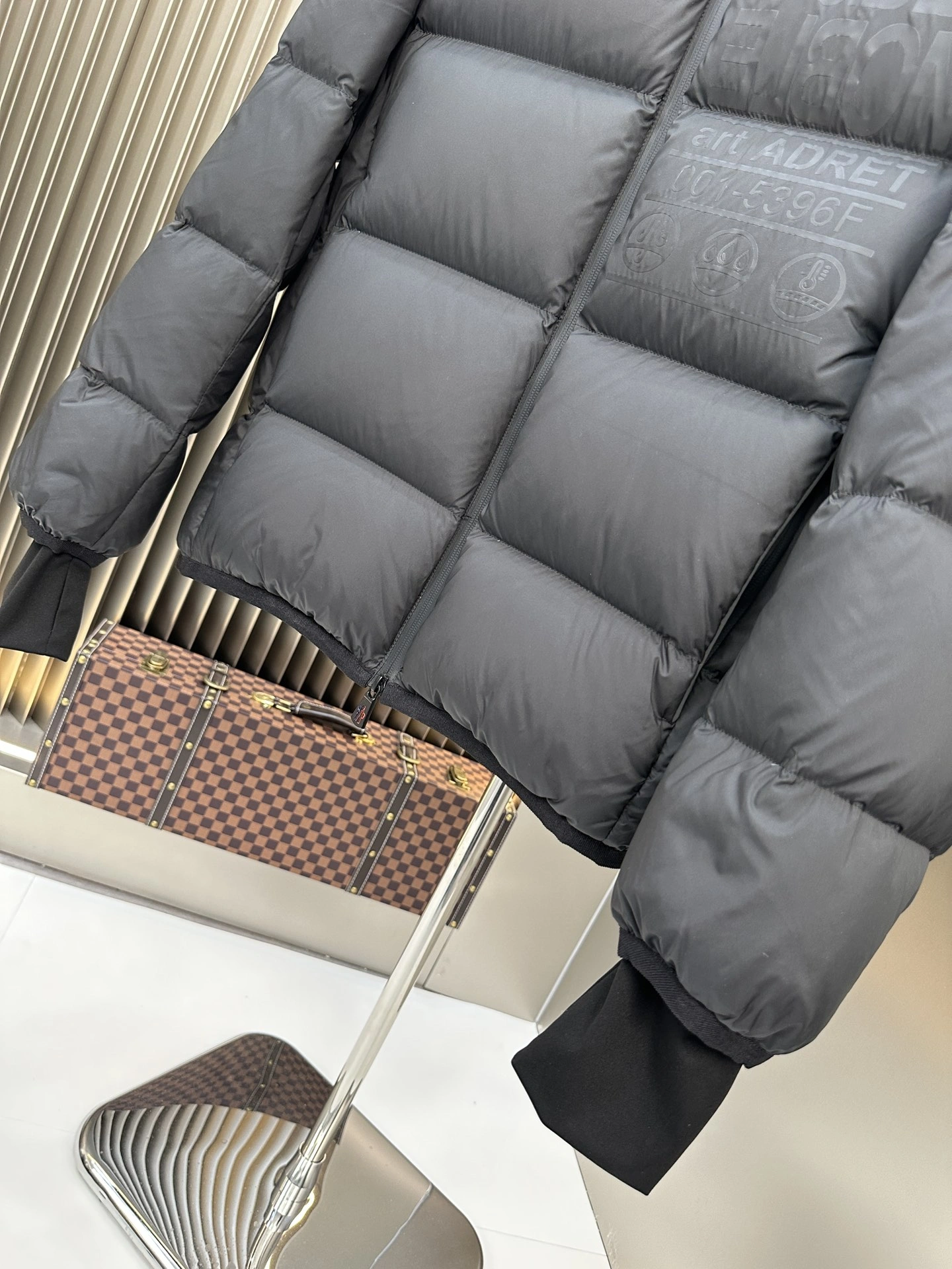 Neat Moncler Down Jackets 146369