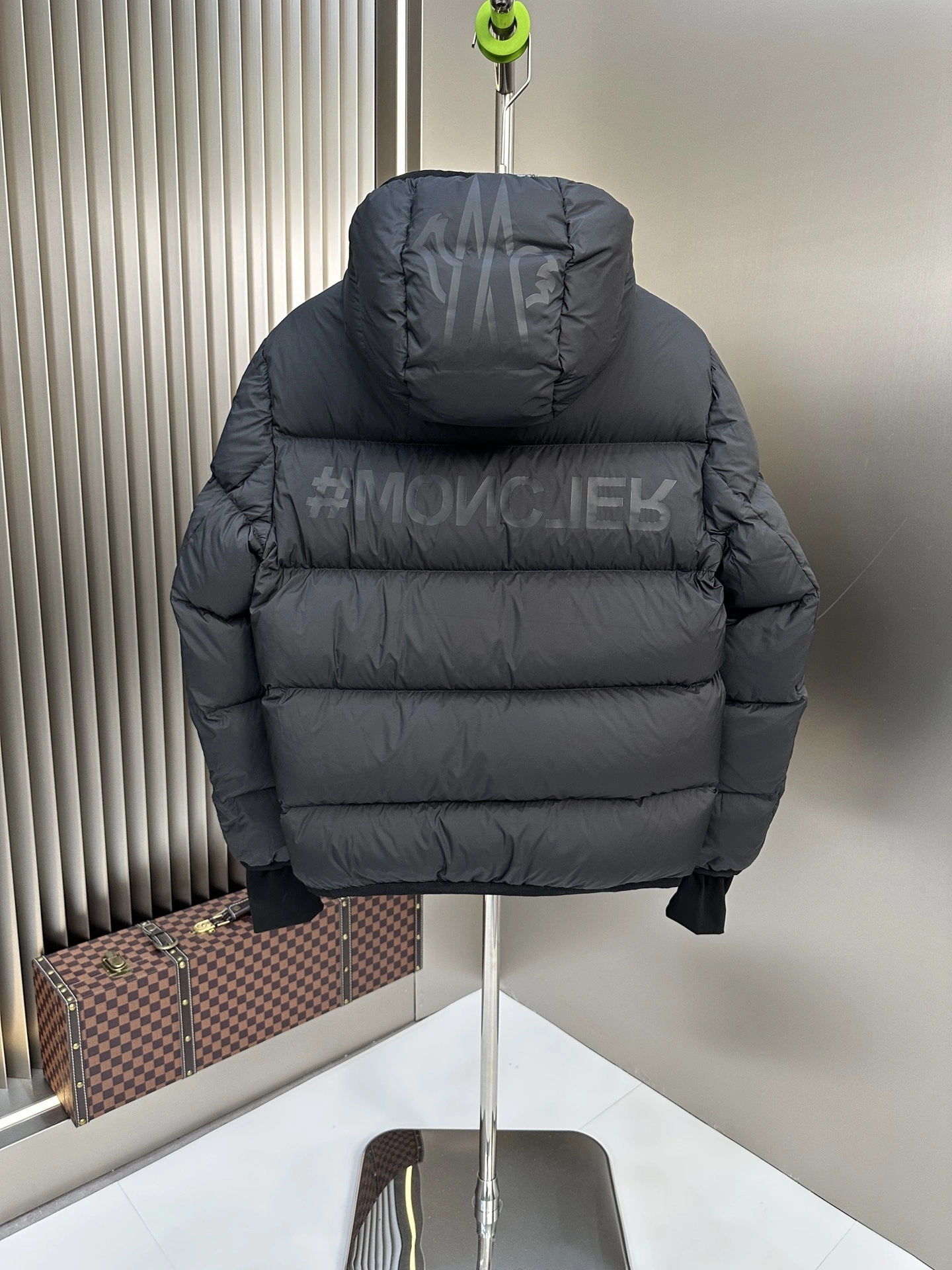 Neat Moncler Down Jackets 146369