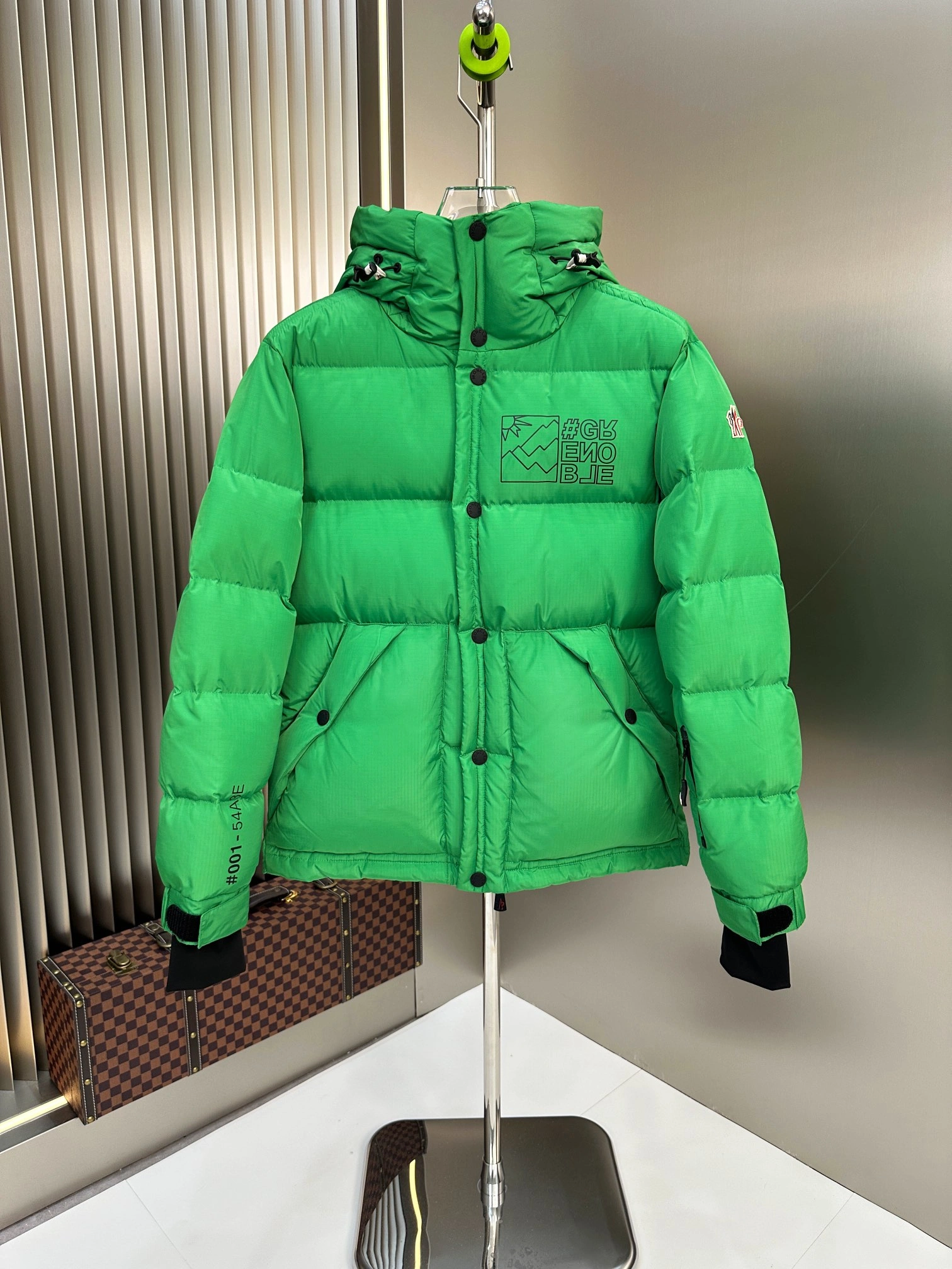 GoodFit Moncler Down Jackets 146373