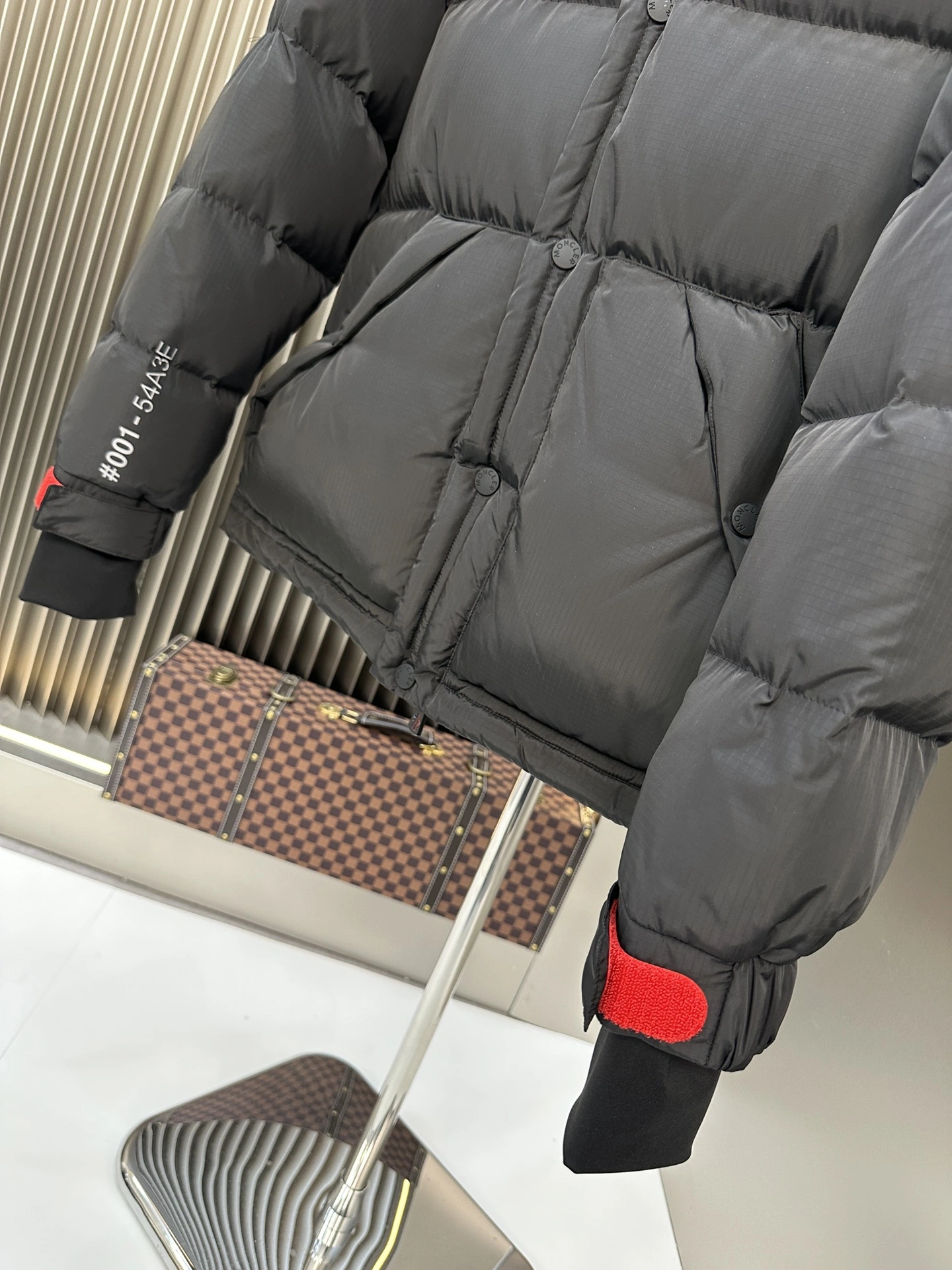 GoodFit Moncler Down Jackets 146373