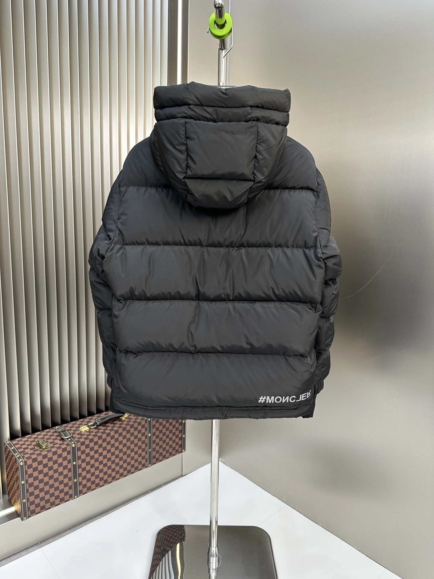 GoodFit Moncler Down Jackets 146373