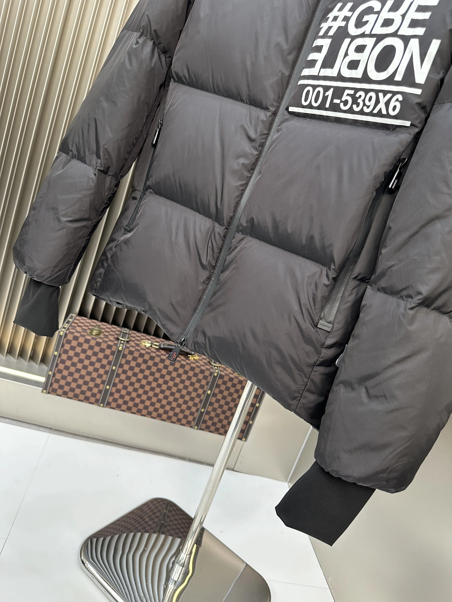 Durable Moncler Down Jackets 146360