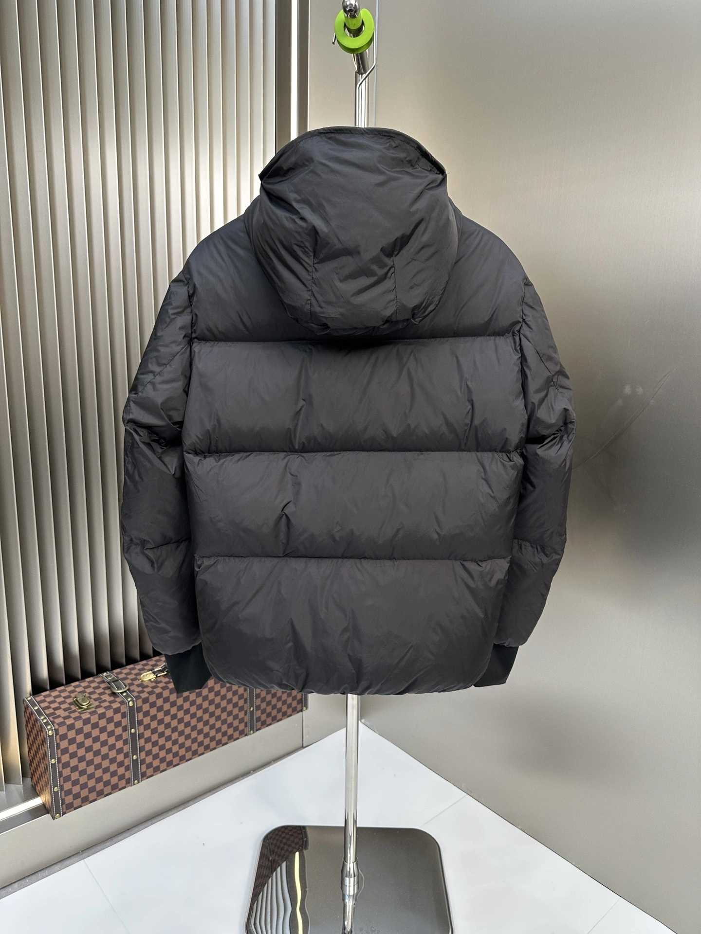 Durable Moncler Down Jackets 146360