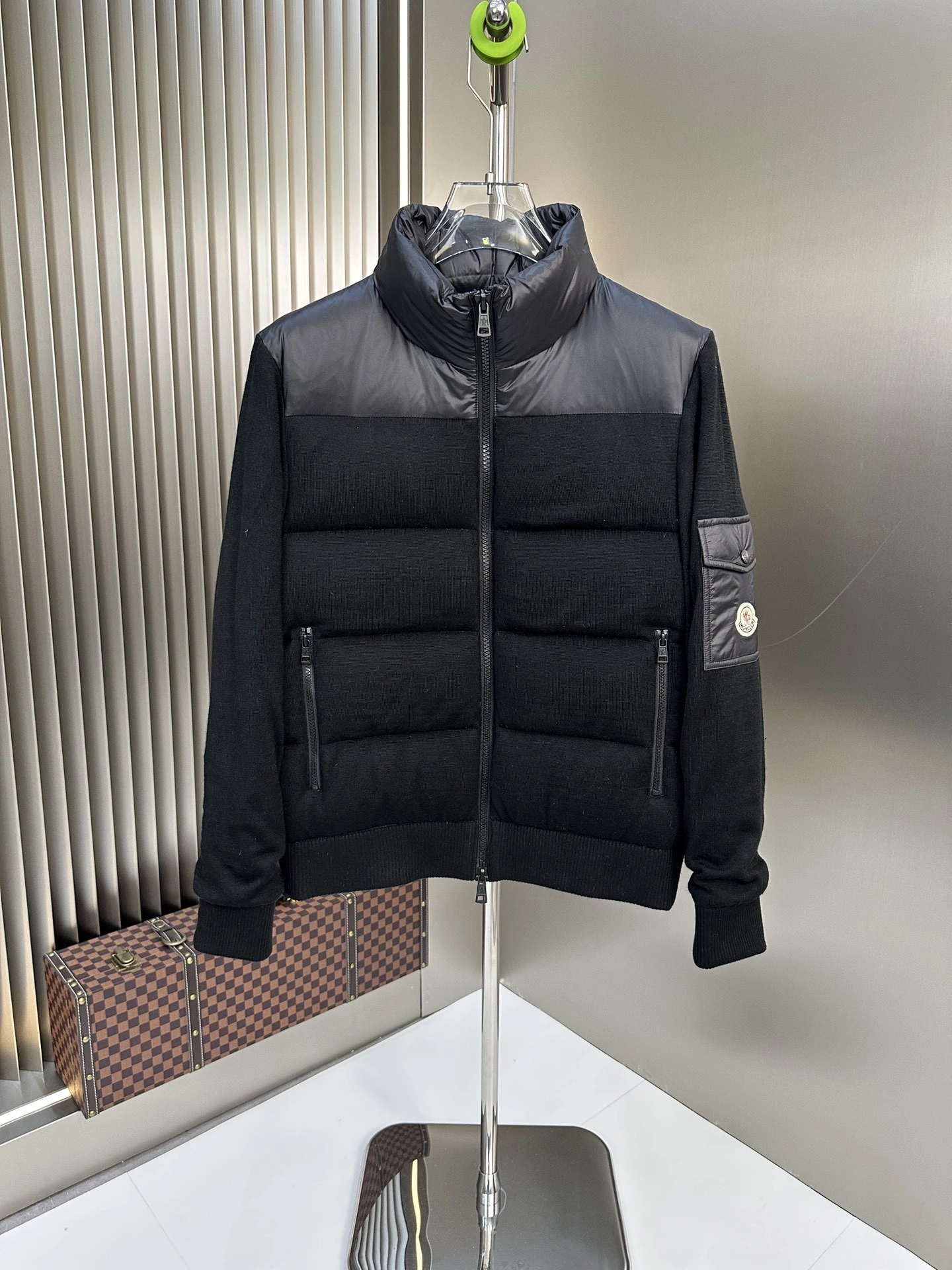 Comfortable Moncler Down Jackets 146356