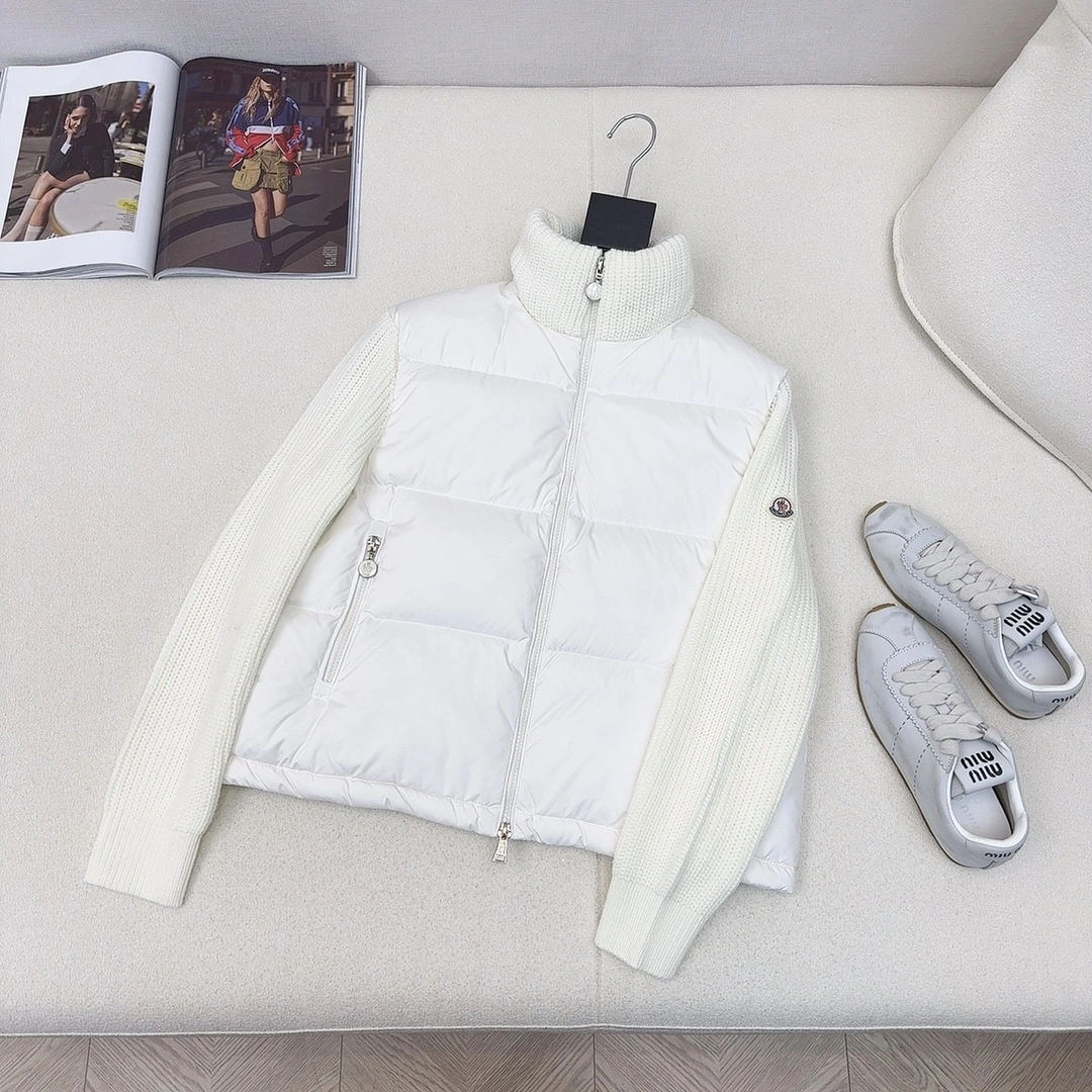 Moncler Down Jackets Minimalist 146353