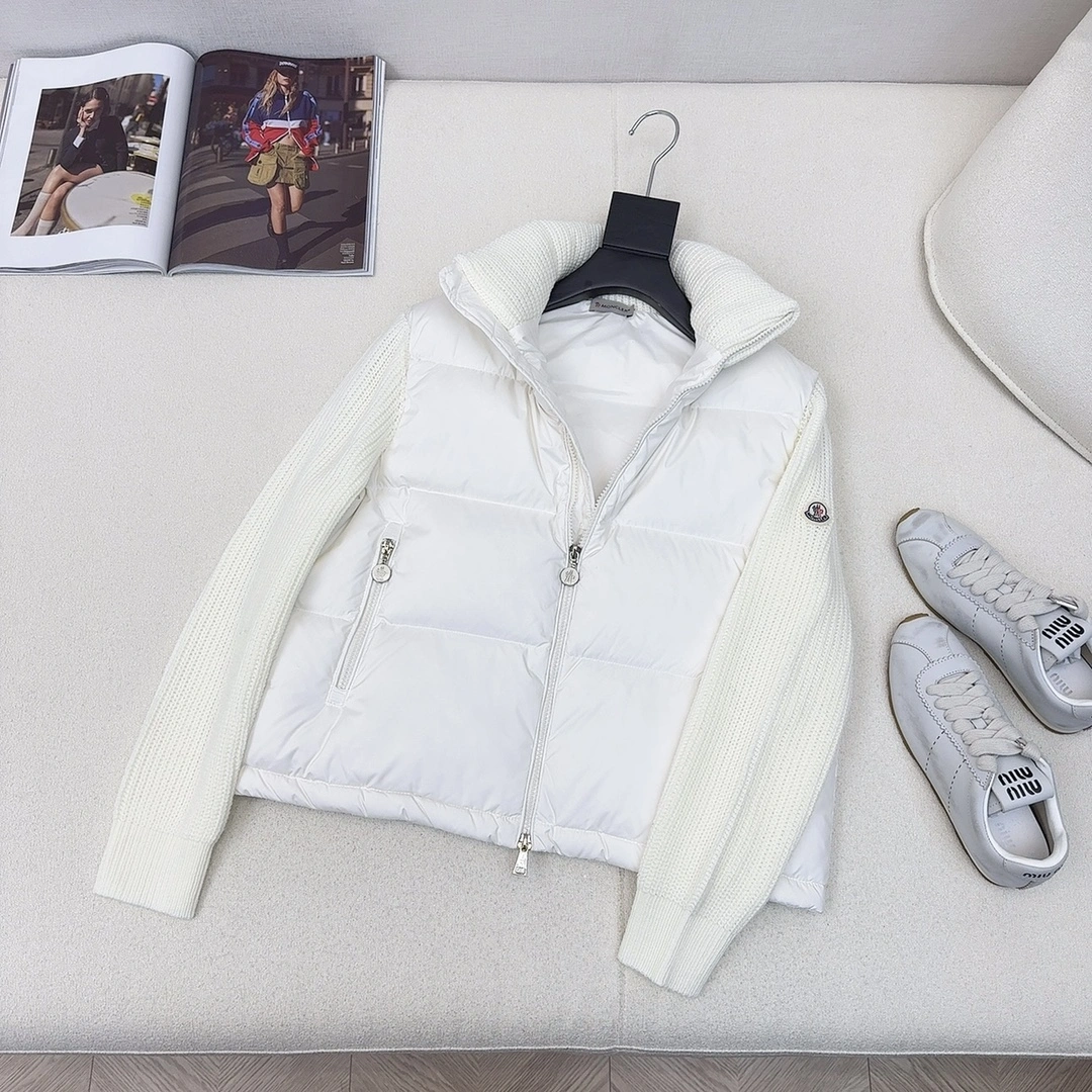 Moncler Down Jackets Minimalist 146353