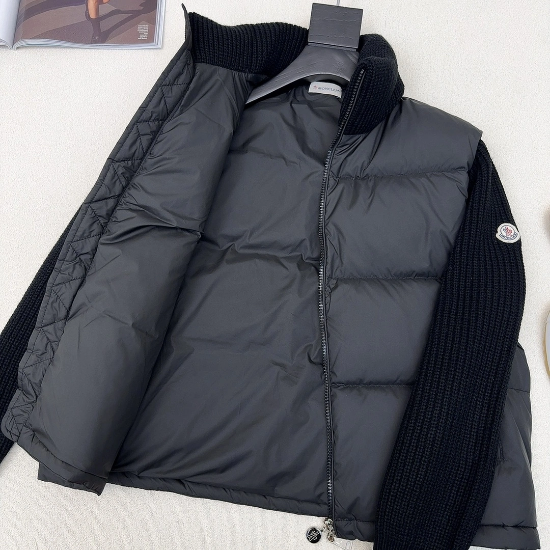 Moncler Down Jackets WaterResistant 146351