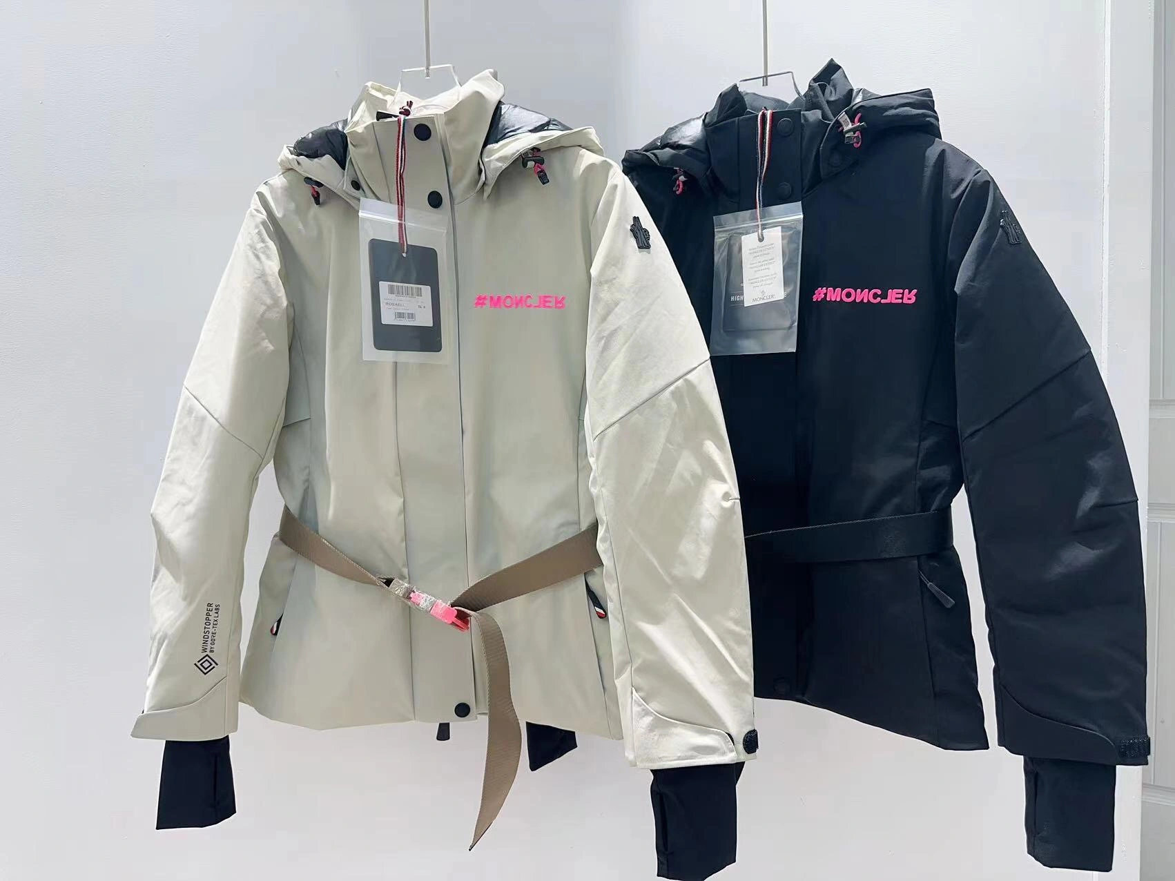 Stretchable Moncler Down Jackets 146352