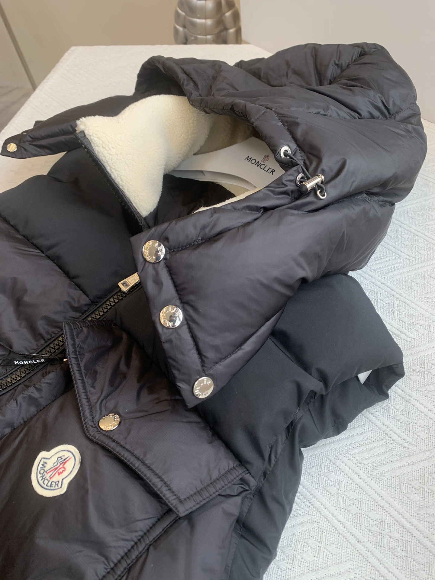 Moncler Down Jackets FlexibleFit 146347