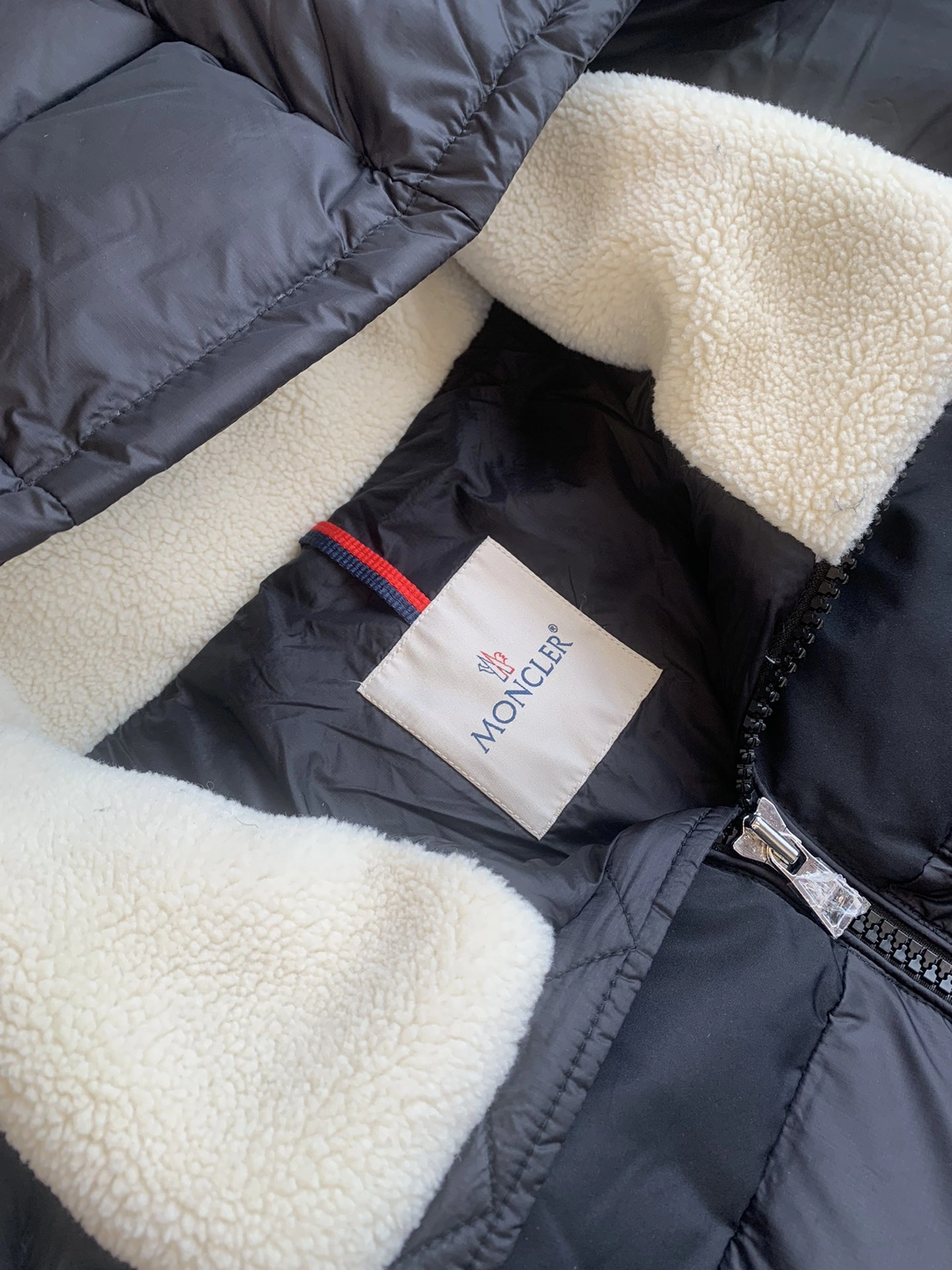 OnTrend Moncler Down Jackets 146342