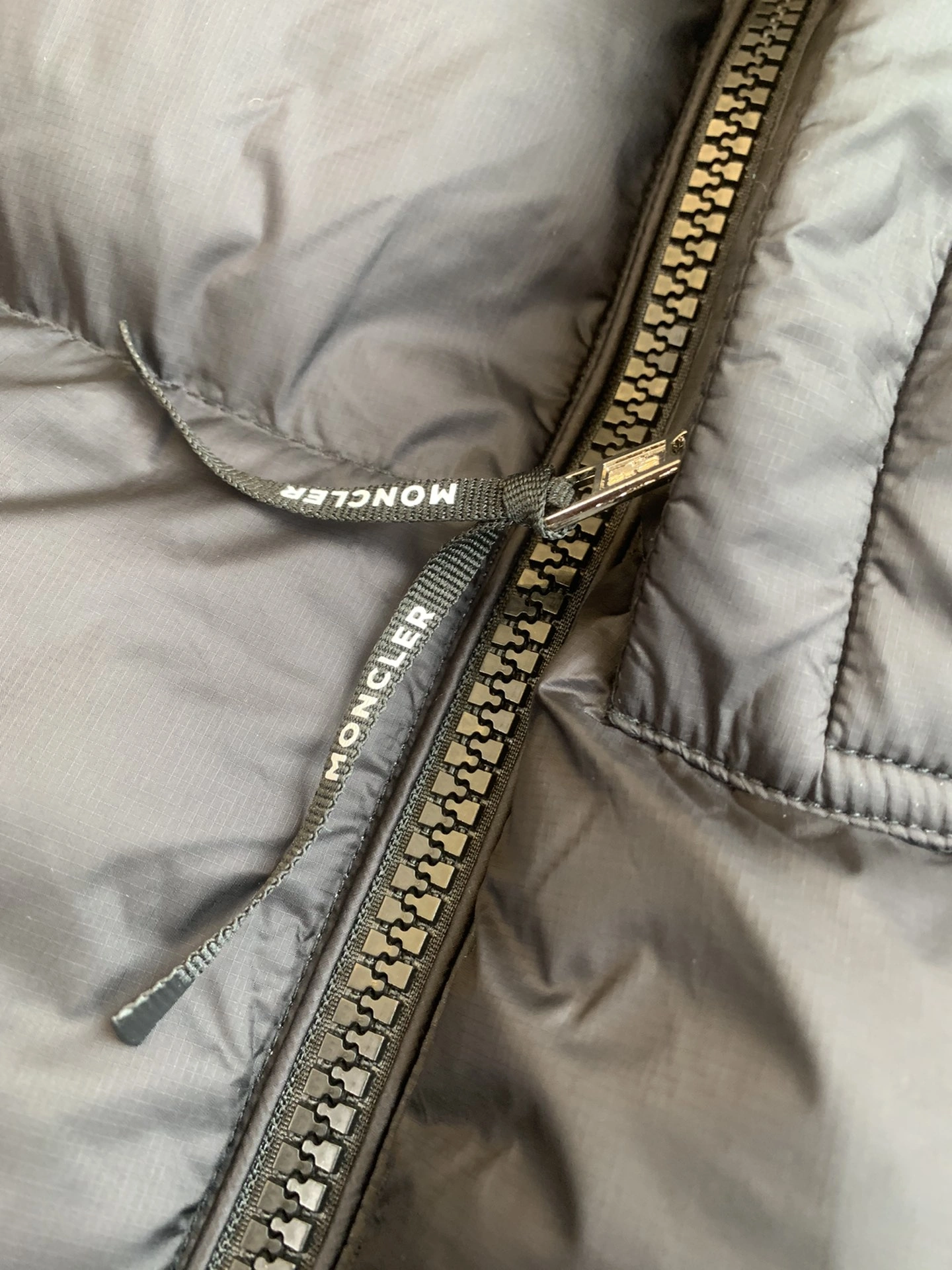 OnTrend Moncler Down Jackets 146342