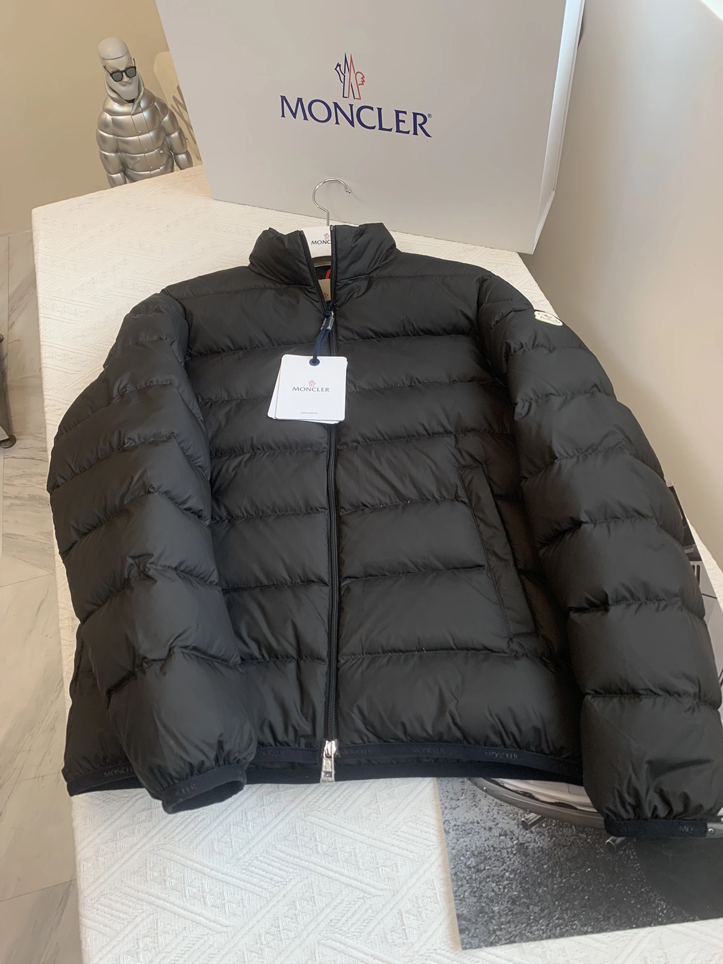 Moncler Down Jackets Efficient 146343