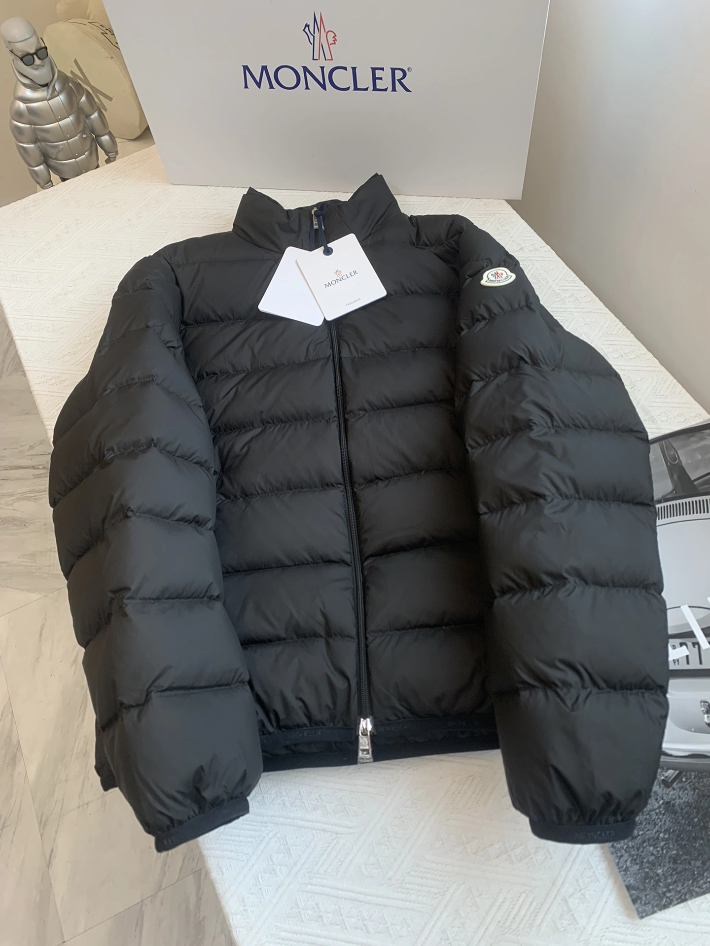 Moncler Down Jackets Efficient 146343