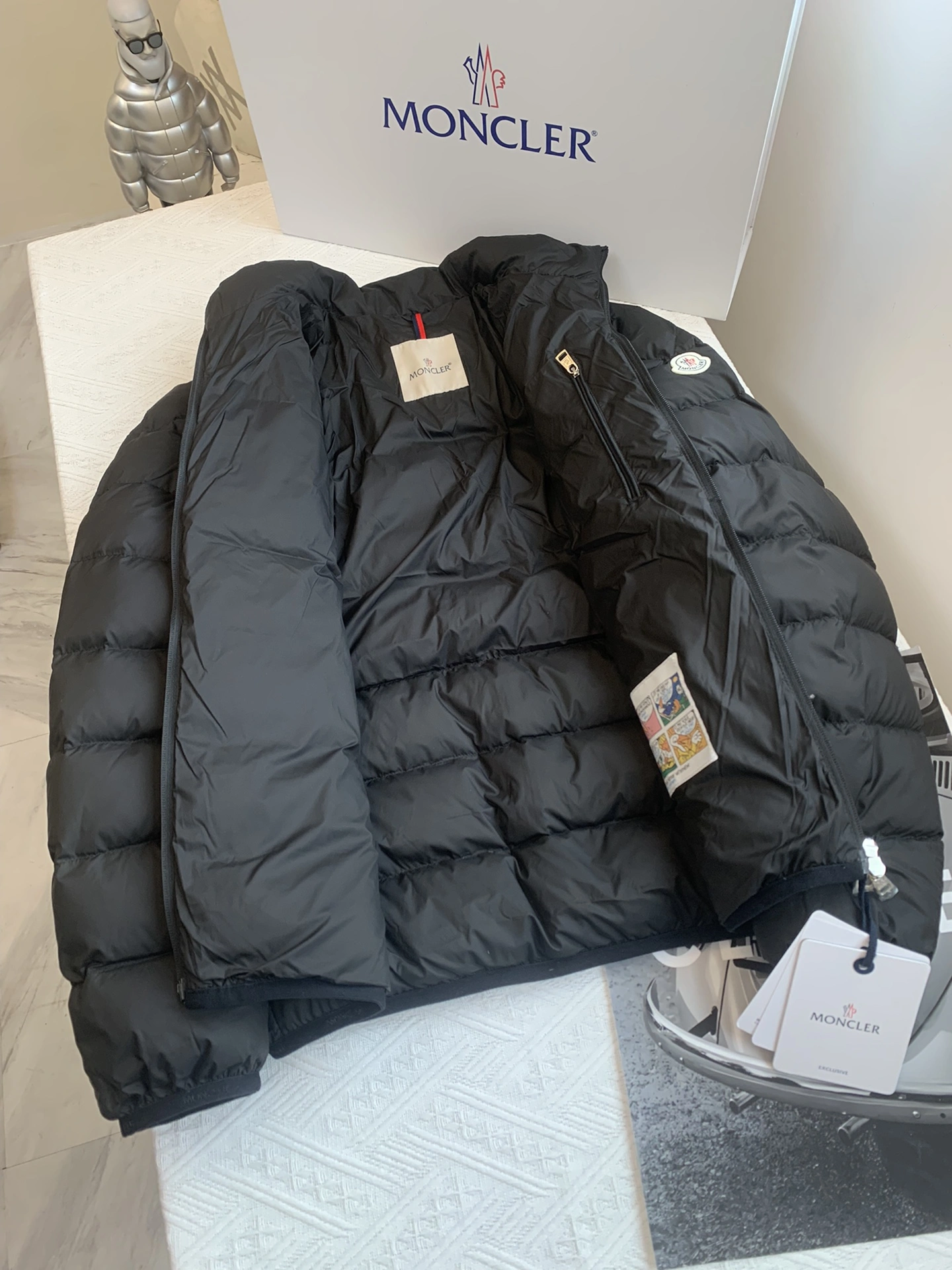 Moncler Down Jackets Efficient 146343