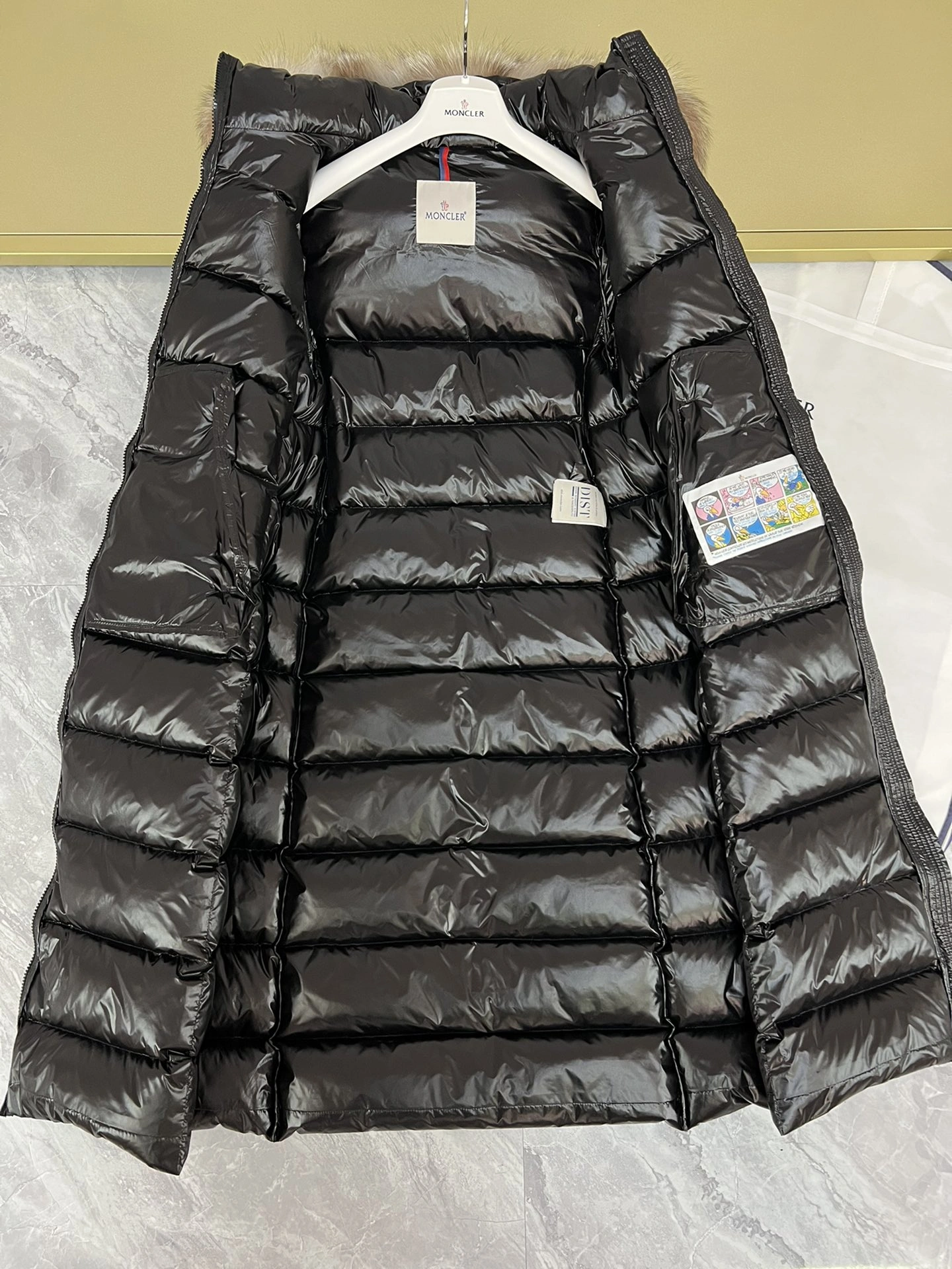 Moncler Down Jackets Efficient 146346