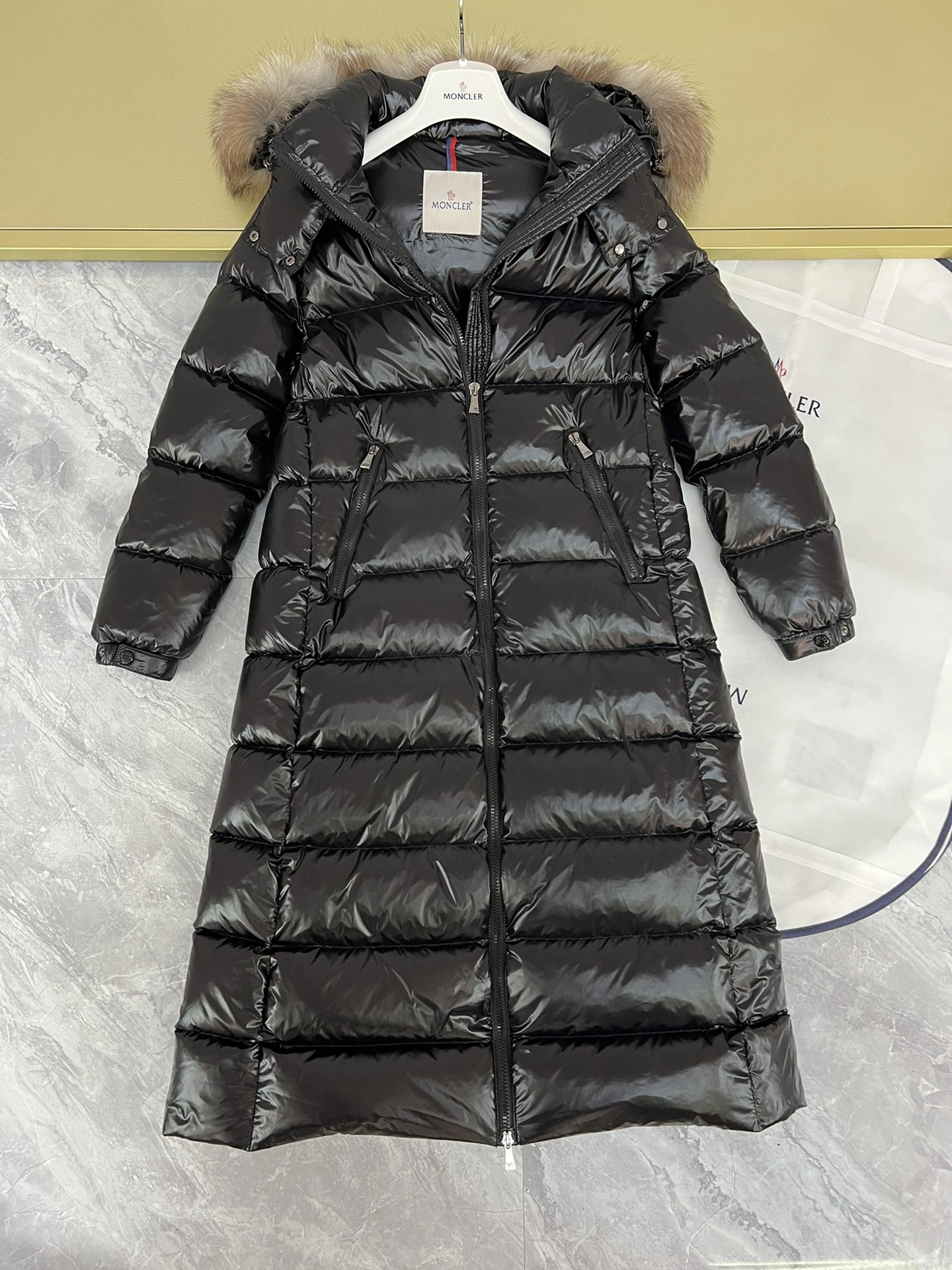 Moncler Down Jackets Efficient 146346