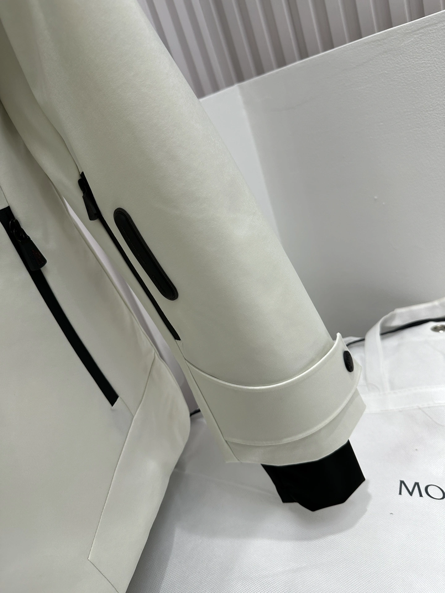 Cozy Moncler Down Jackets 146338
