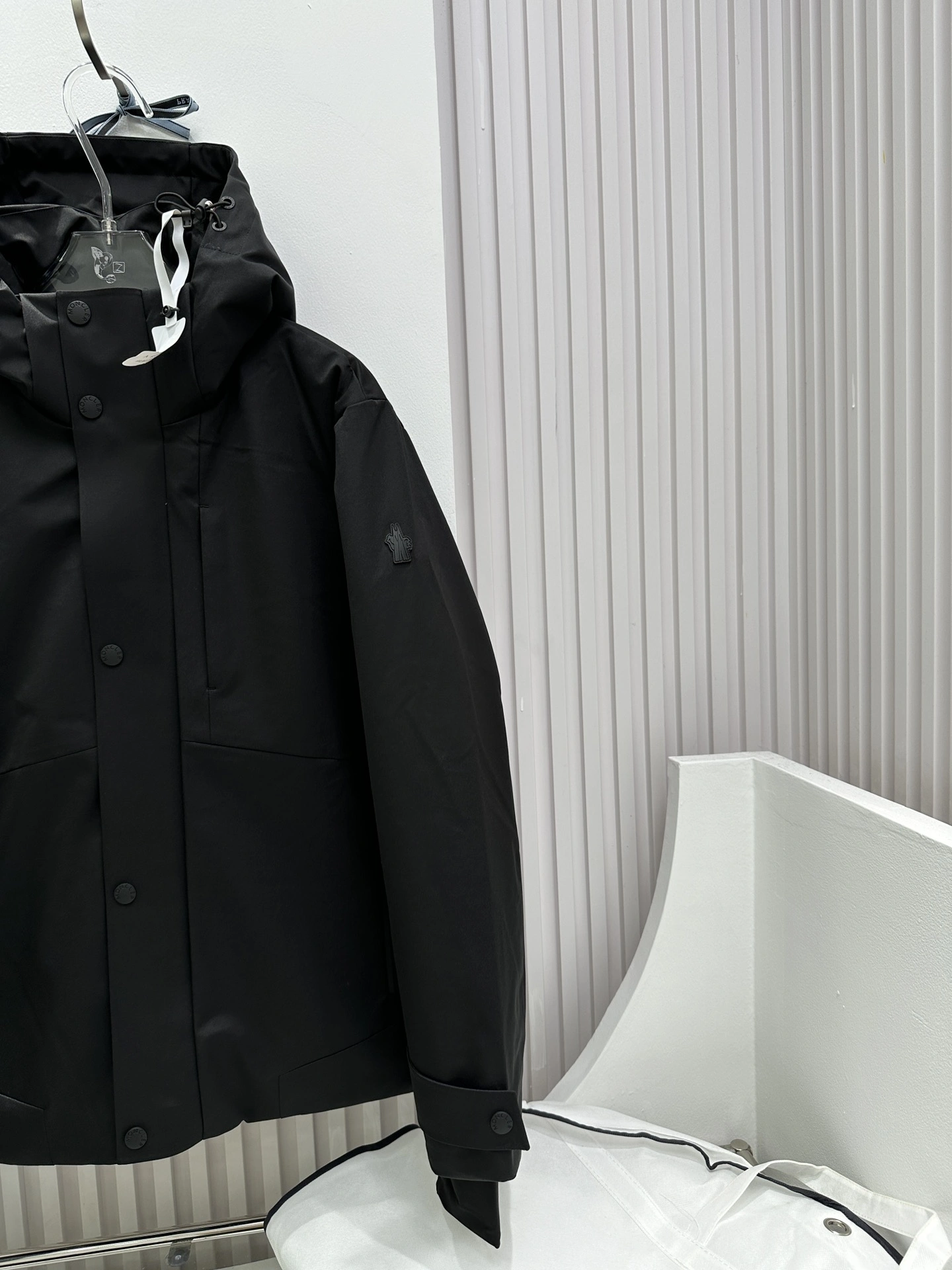 Moncler Down Jackets Timeless 146330