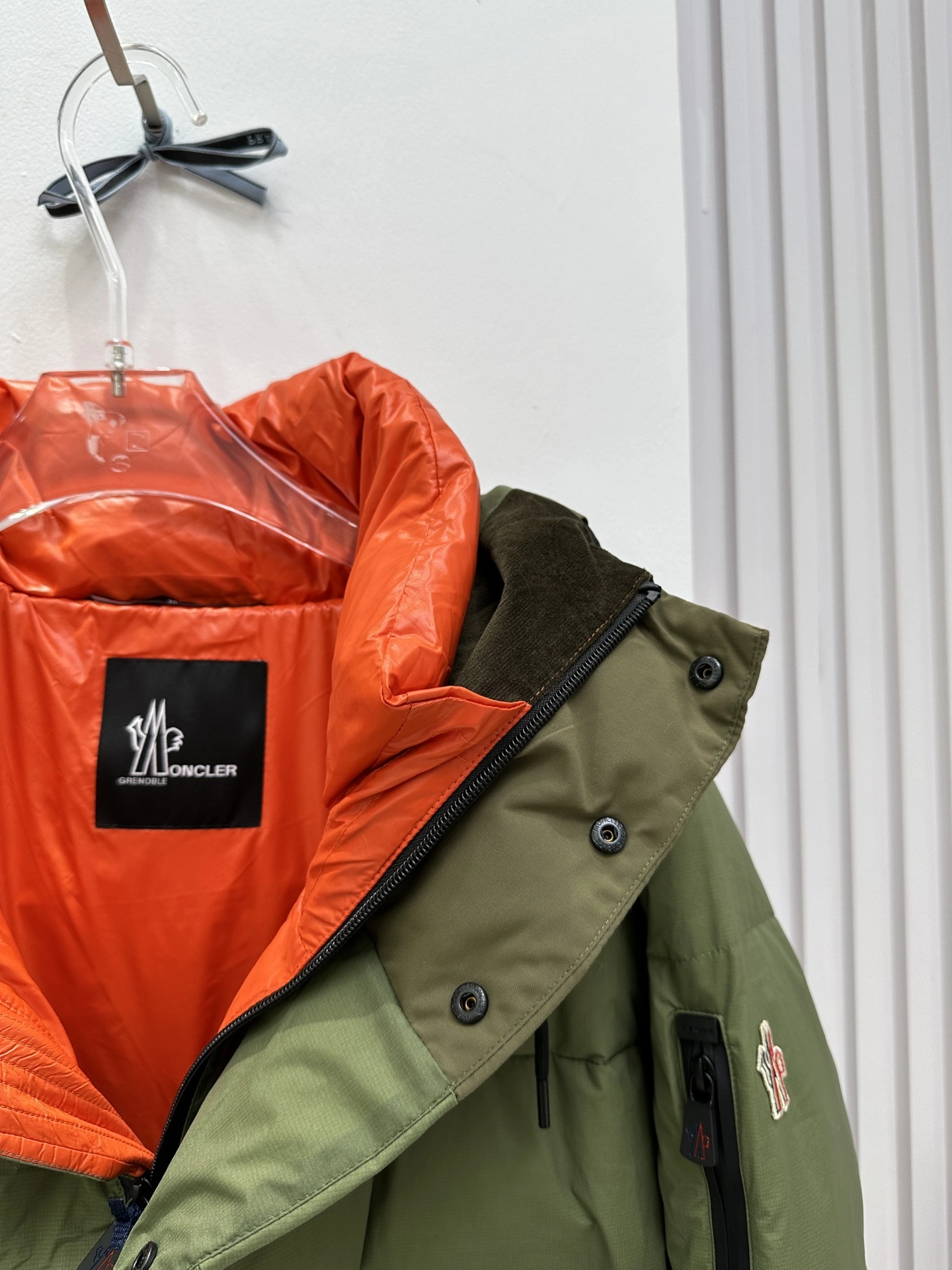 Classic Moncler Down Jackets 146334