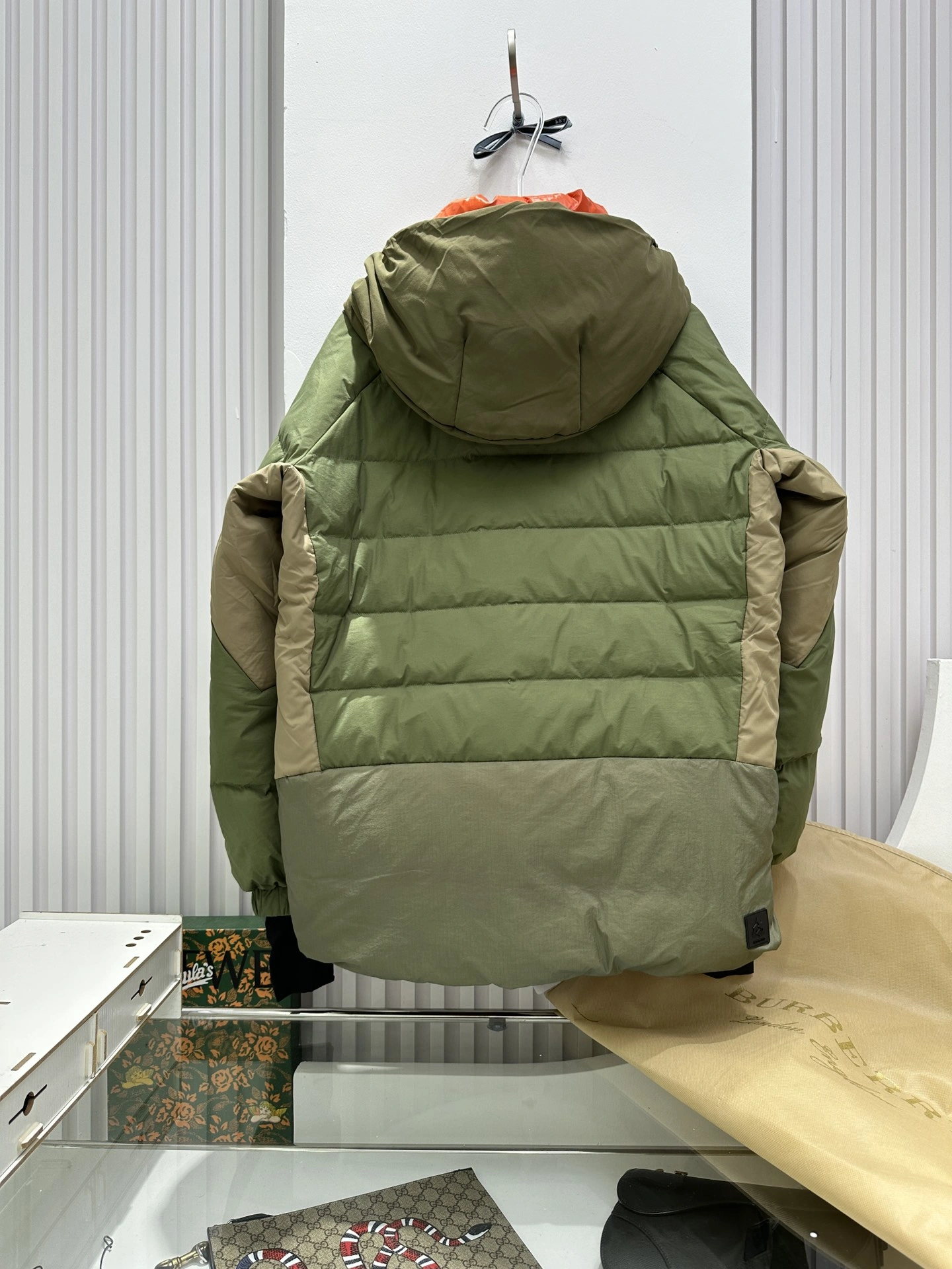 Classic Moncler Down Jackets 146334
