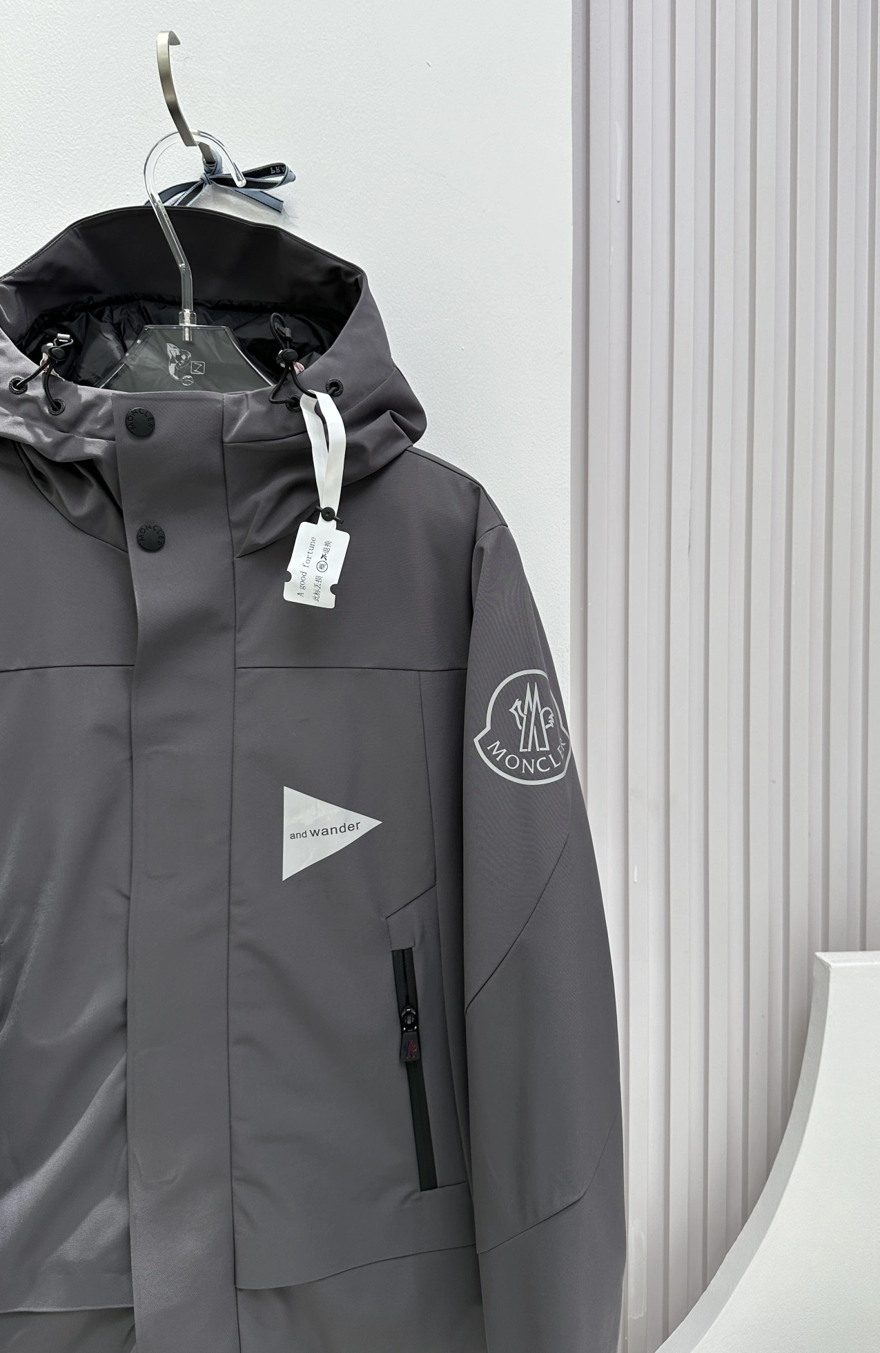 Flexible Moncler Down Jackets 146337